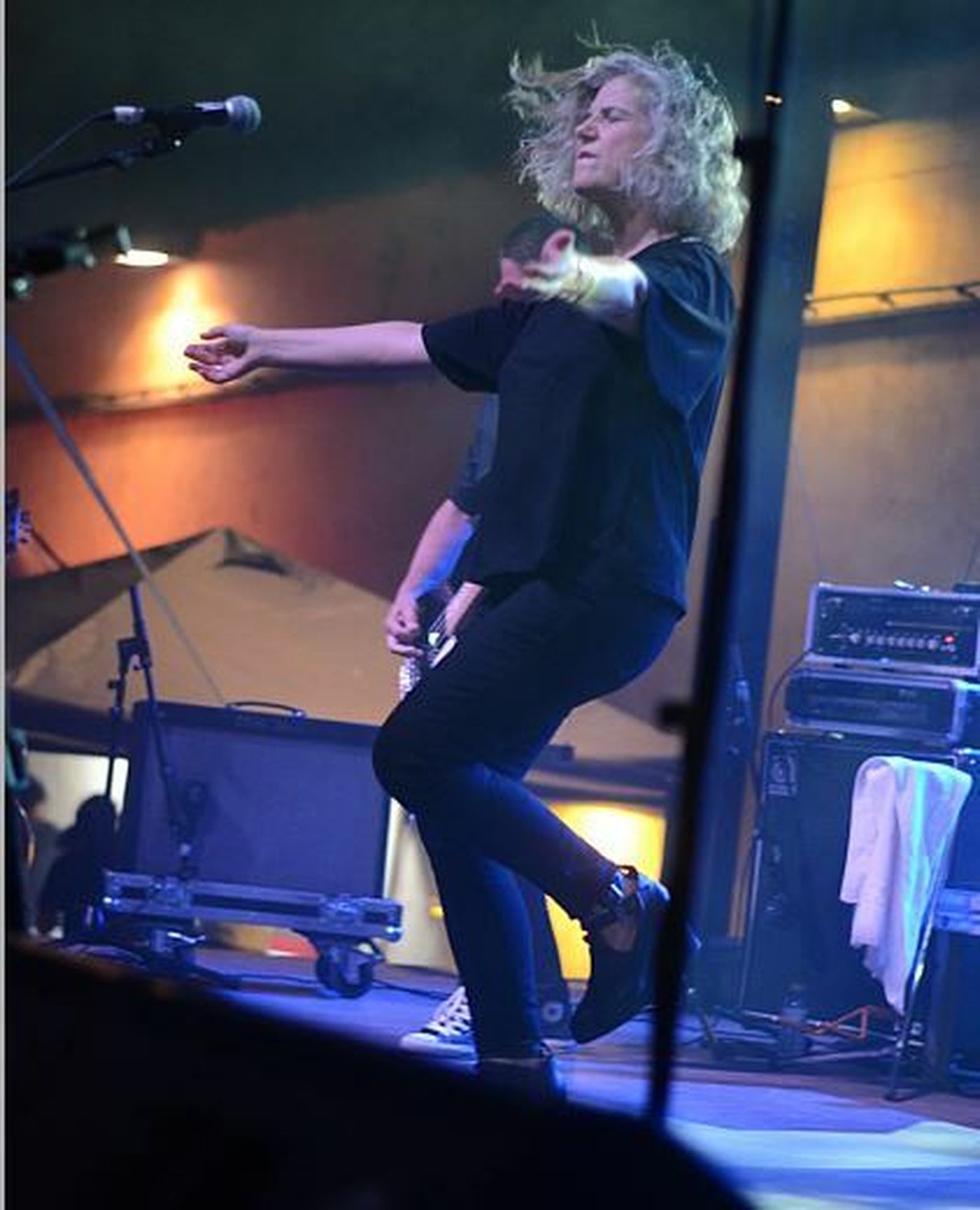 Aurora López, cantante de Amphetamine Discharge