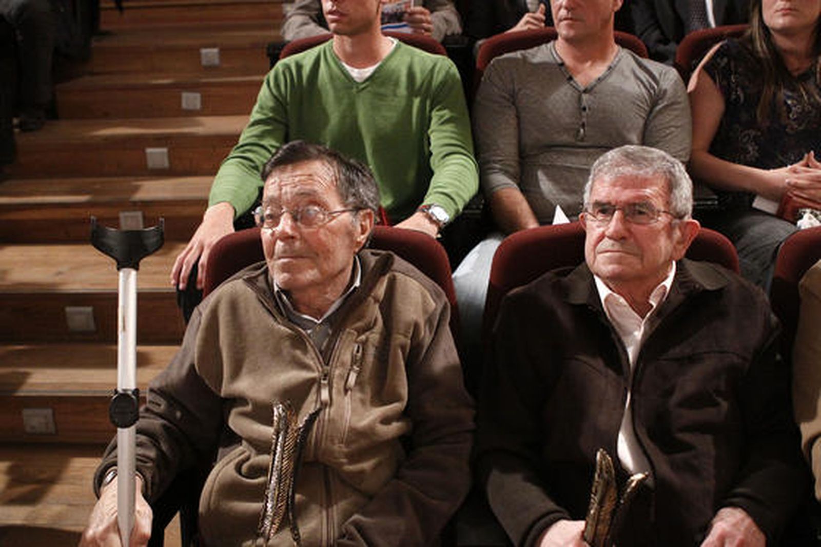 Piñero (i) y Prieto, tras recibir sus menciones

Foto: Vanessa Perez