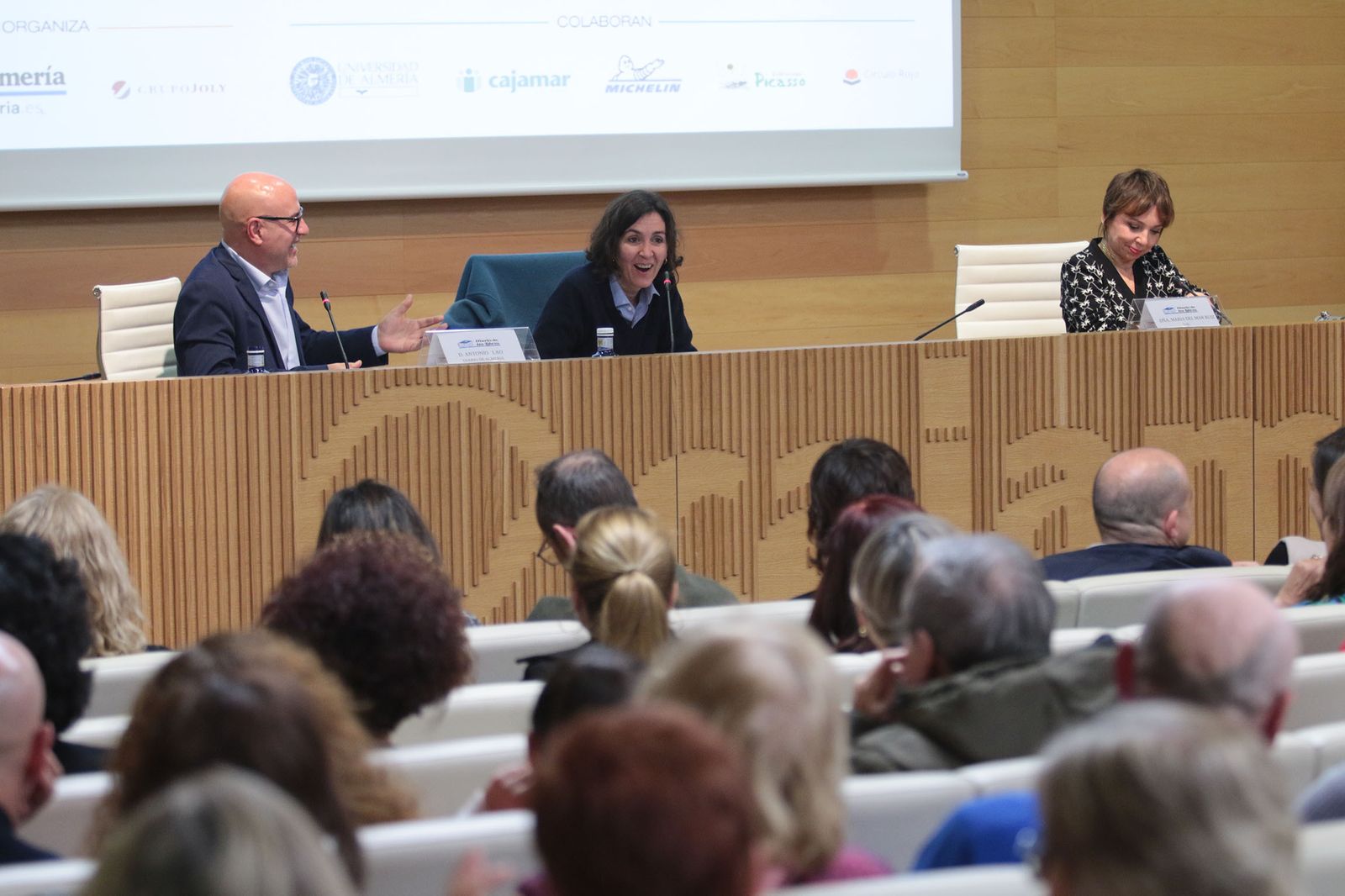 El Diario de los Libros, con Cristina Campos y su novela 'Historias de mujeres casadas'