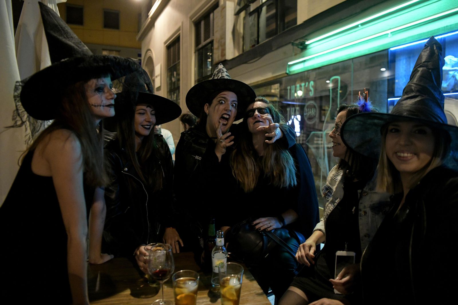 La brujas y los demonios invaden Granada para celebrar Halloween