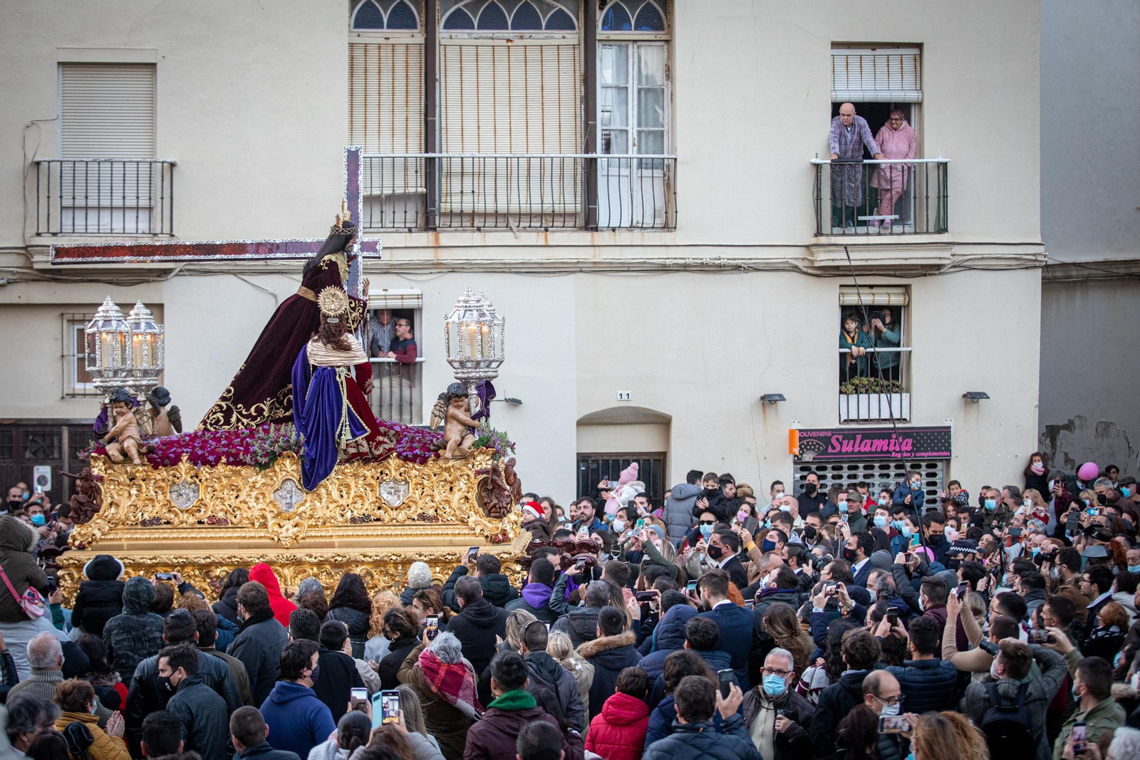 Histórica procesión con la Patrona y el Nazareno en la festividad de la Inmaculada