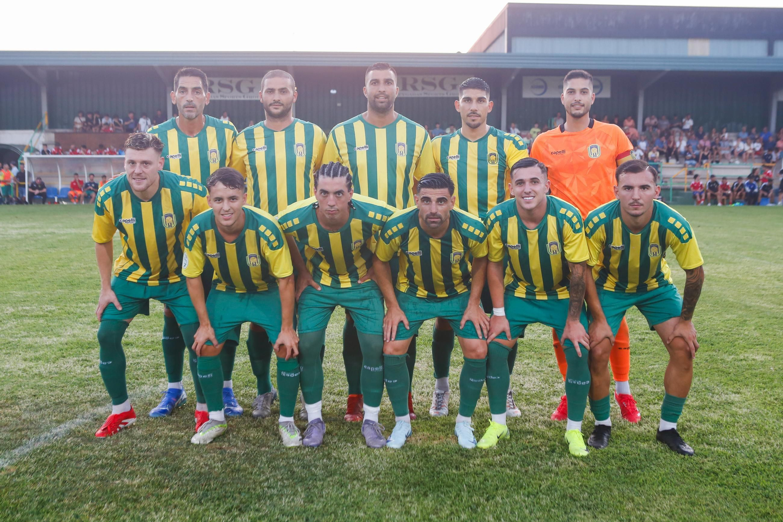 Las fotos del triangular en el estadio Carlos Piña de Los Barrios con el Algeciras CF y el Ceuta B