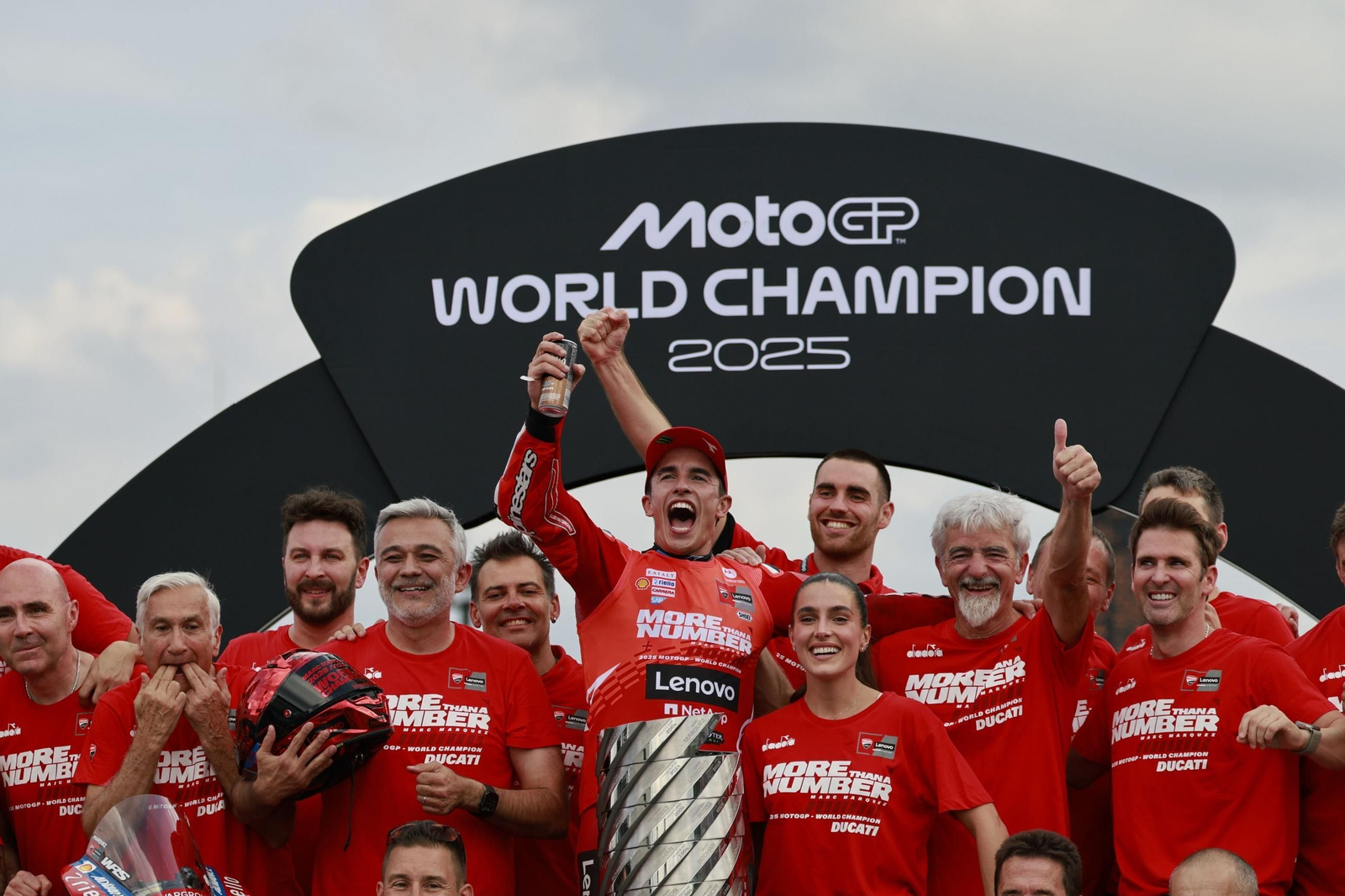 Las fotos del noveno título mundial de Marc Márquez