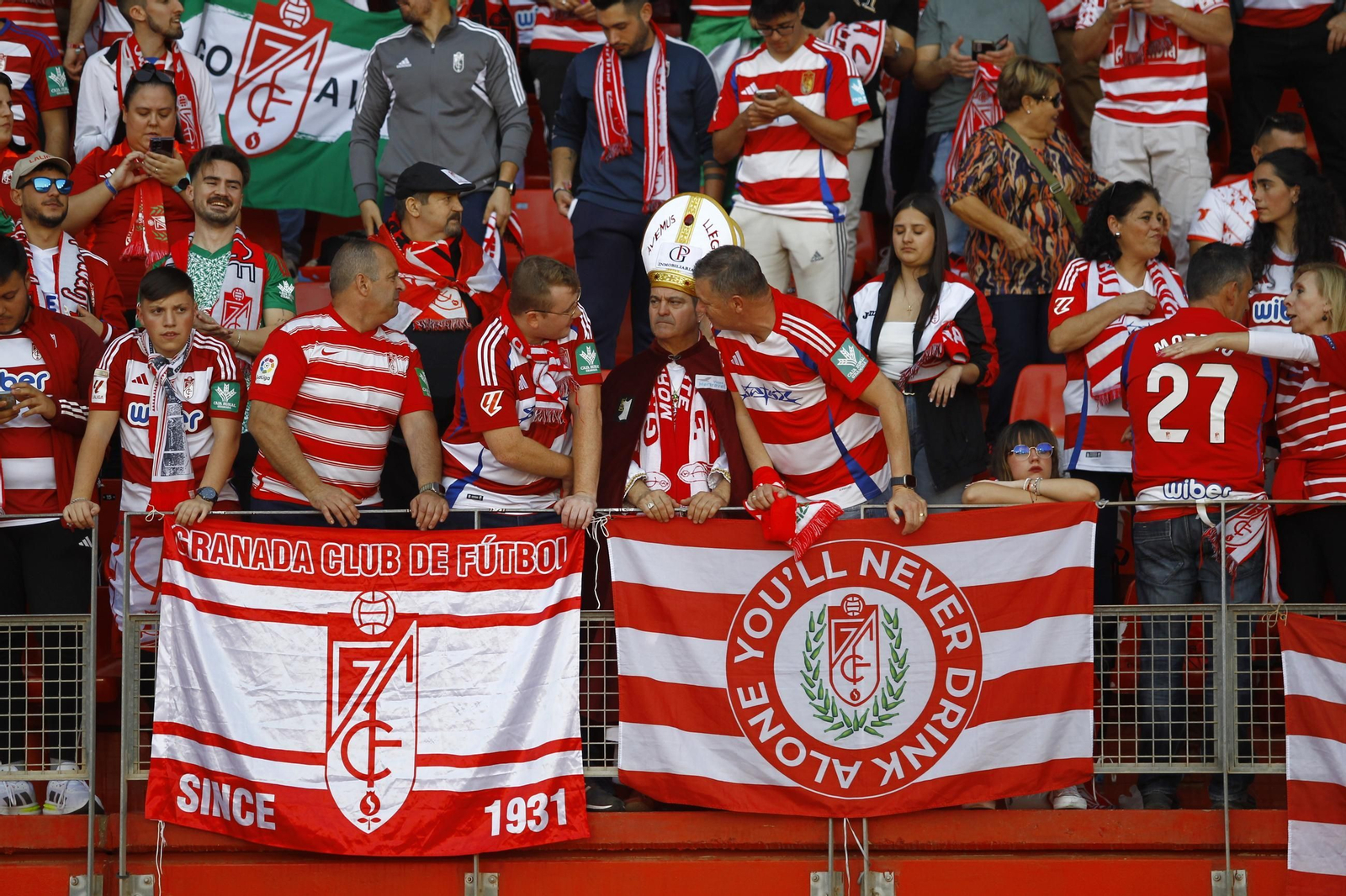 Búscate en las fotos del partido U.D. Almería-Granada C.F.