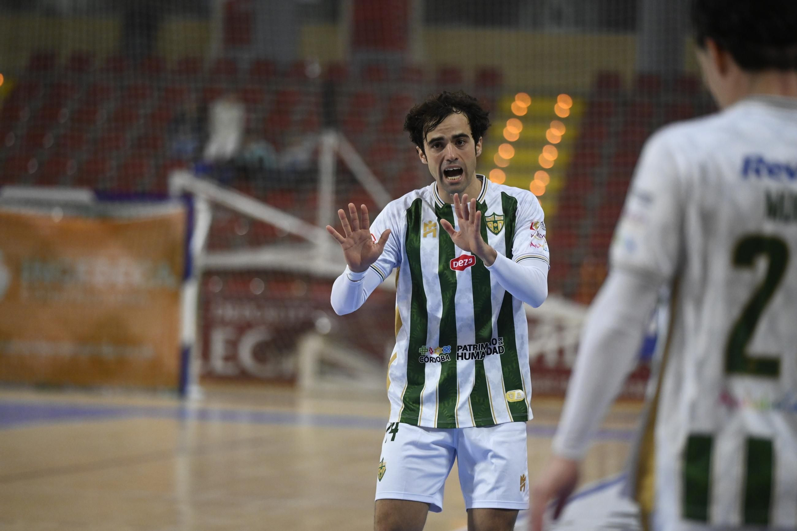 Las mejores fotos del ambiente en Vista Alegre para el Córdoba Futsal - Osasuna Magna
