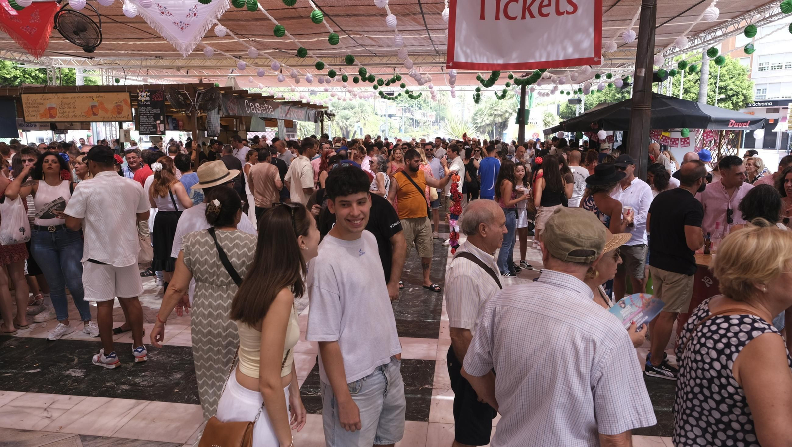 Así han vivido los almerienses la segunda jornada de la Feria del Mediodía