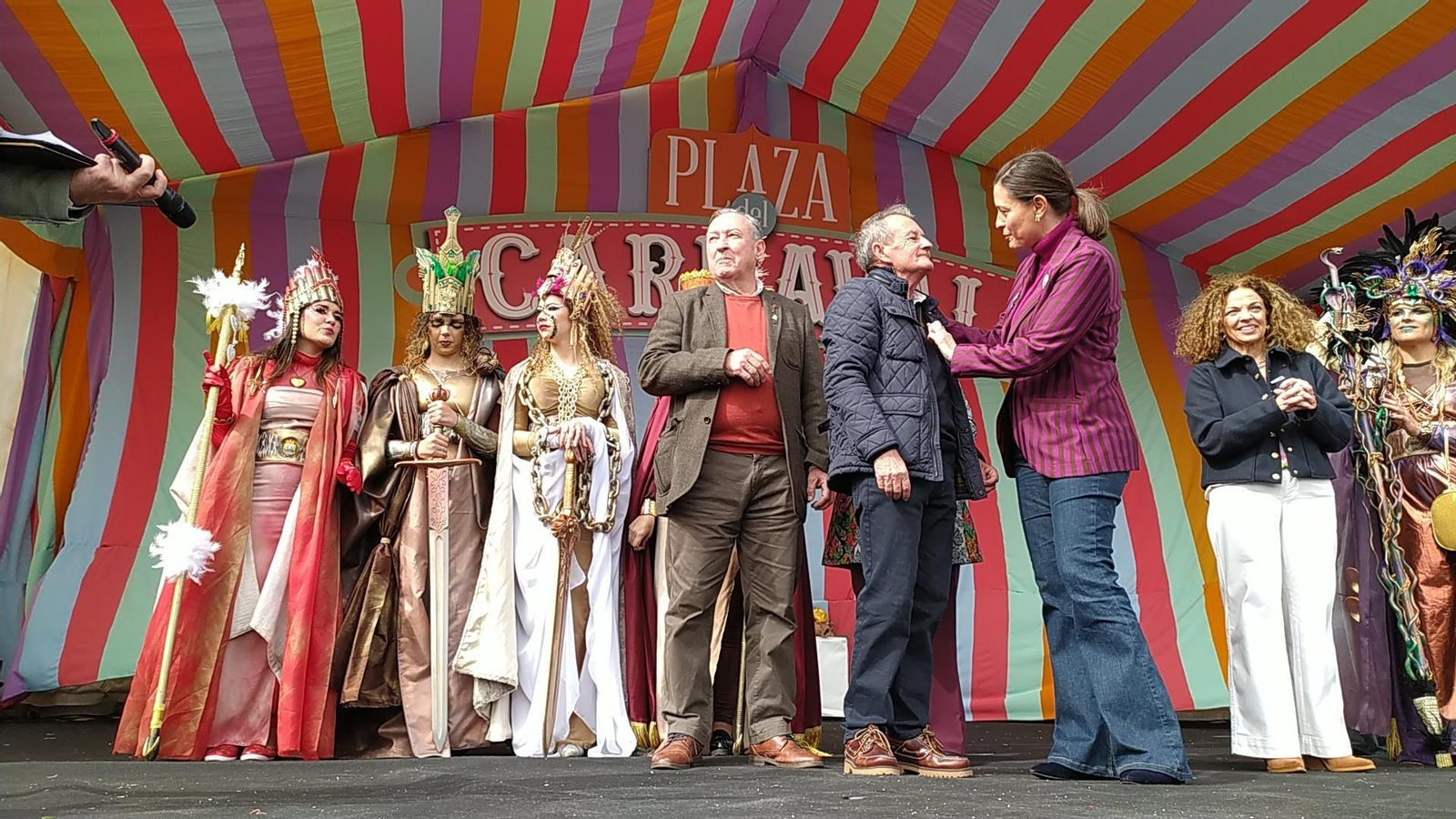 Así han sido las distinciones de las peñas en el primer domingo de Carnaval de San Fernando