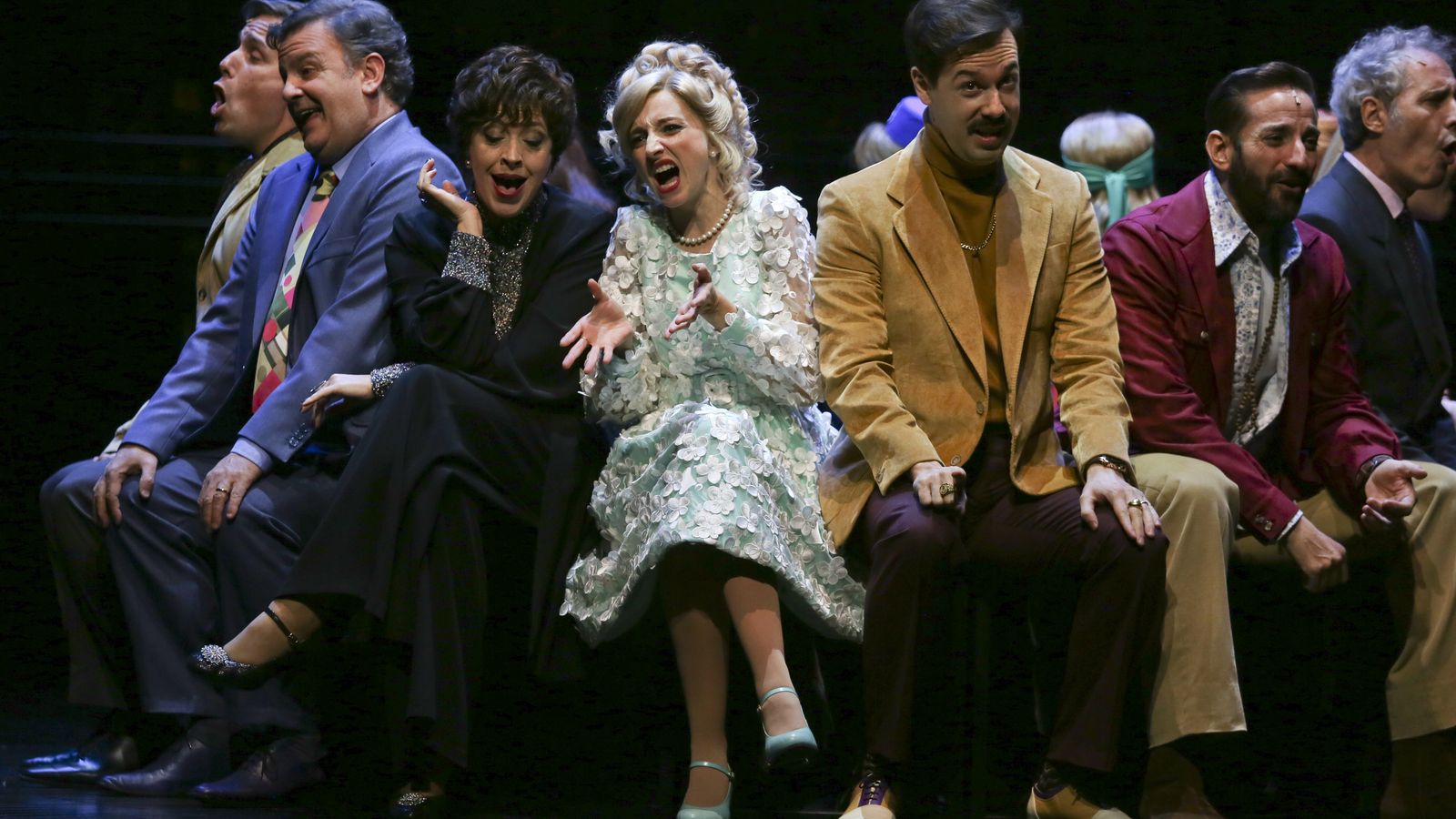 Marta Ribera y sus compañeros en un momento de 'Company'.