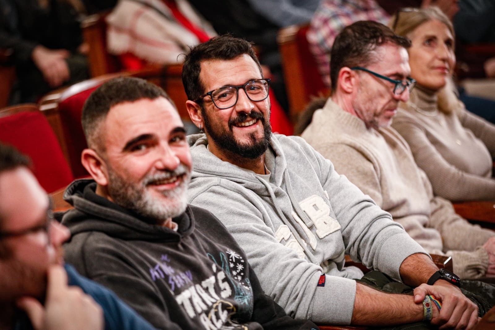 Búscate entre las mejores imágenes de la primera sesión de cuartos del COAC 2026