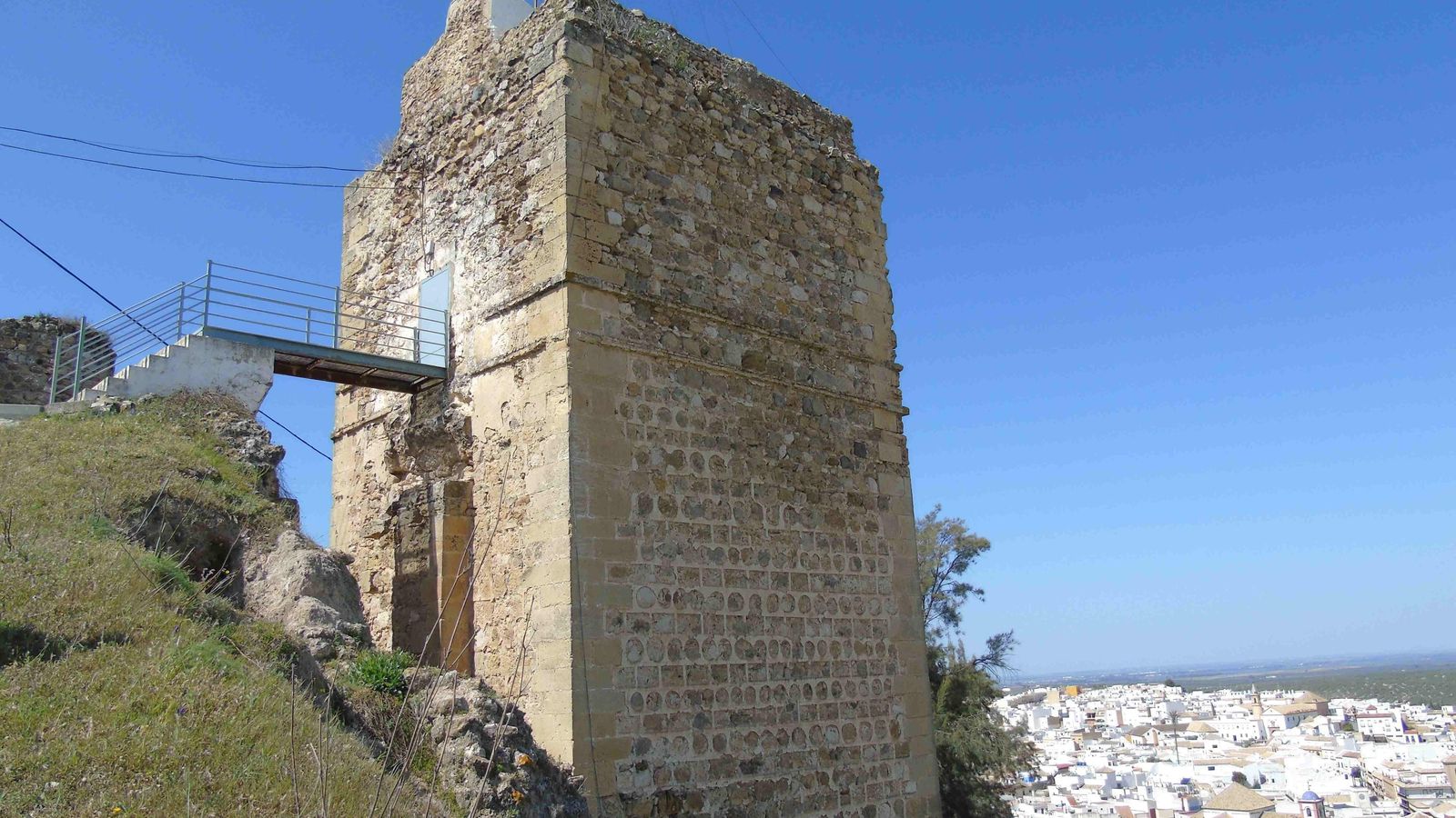 El castillo de Morón de la Frontera, en la lista desde  el 16 de junio de 2019.