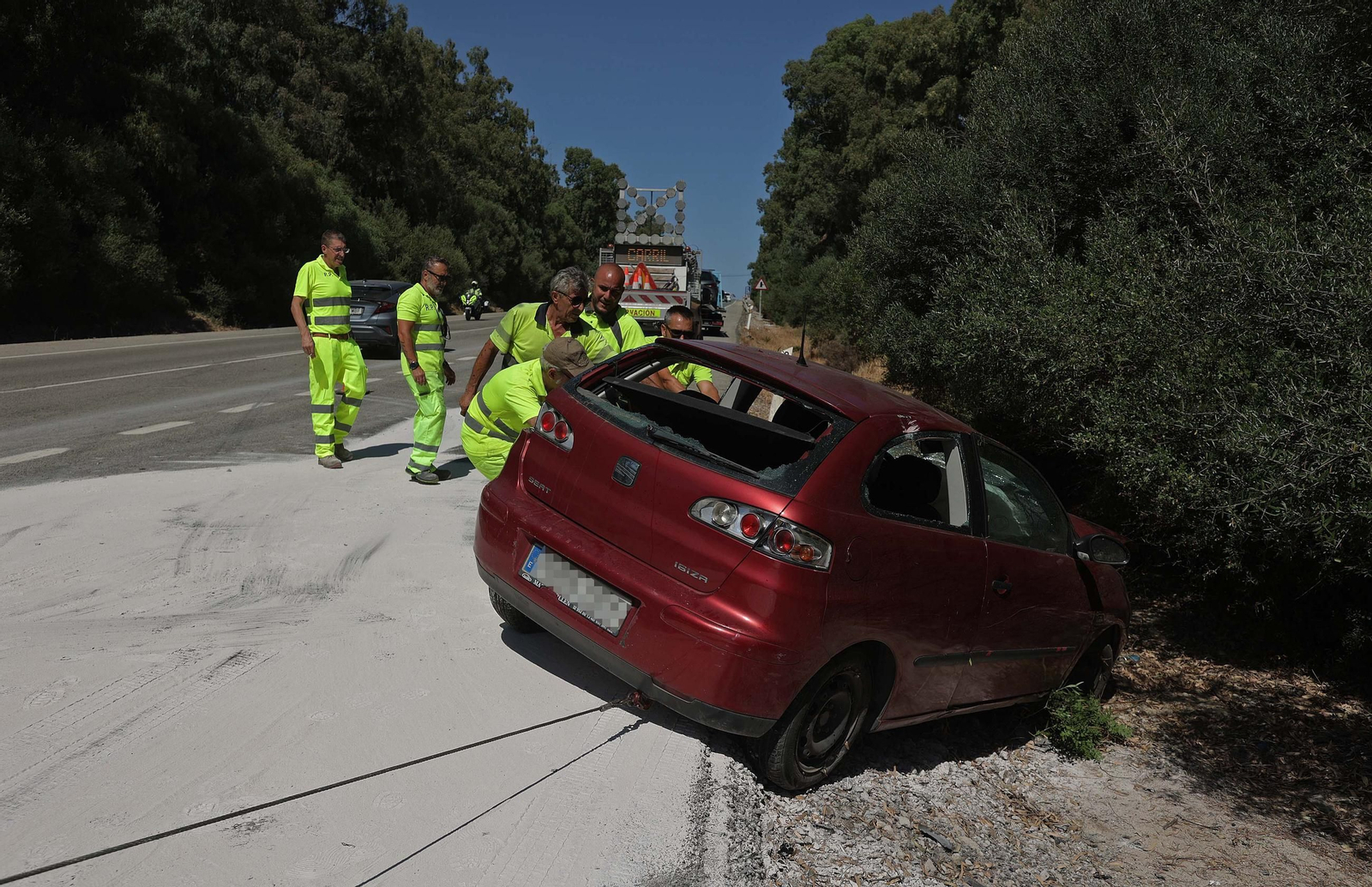 Fotos de la colisión múltiple en la N340 a la altura de El Bujeo Fotos de la colisión múltiple en la N340 a la altura de El Bujeo