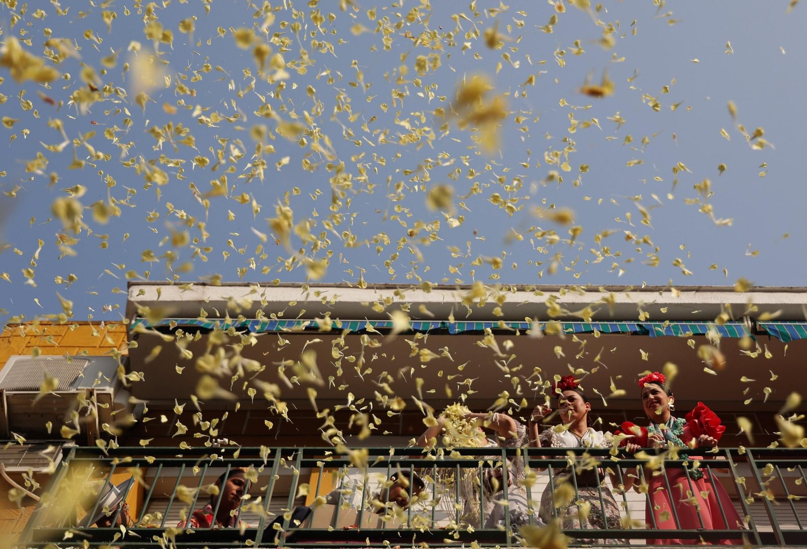 La salida de la Hermandad del Cerro en imágenes
