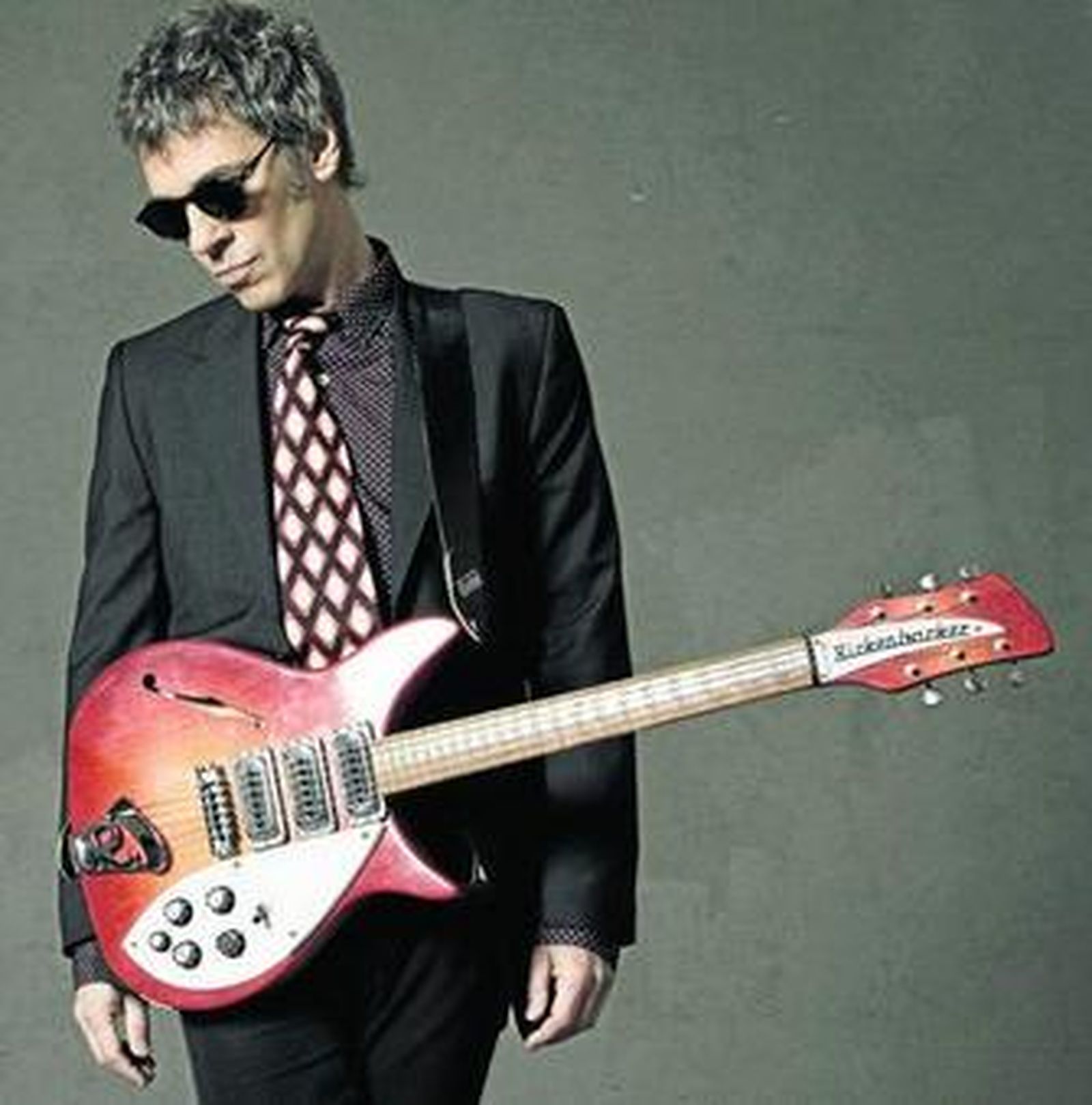 Ariel Rot celebra nuevo disco y su cincuenta cumpleaños.