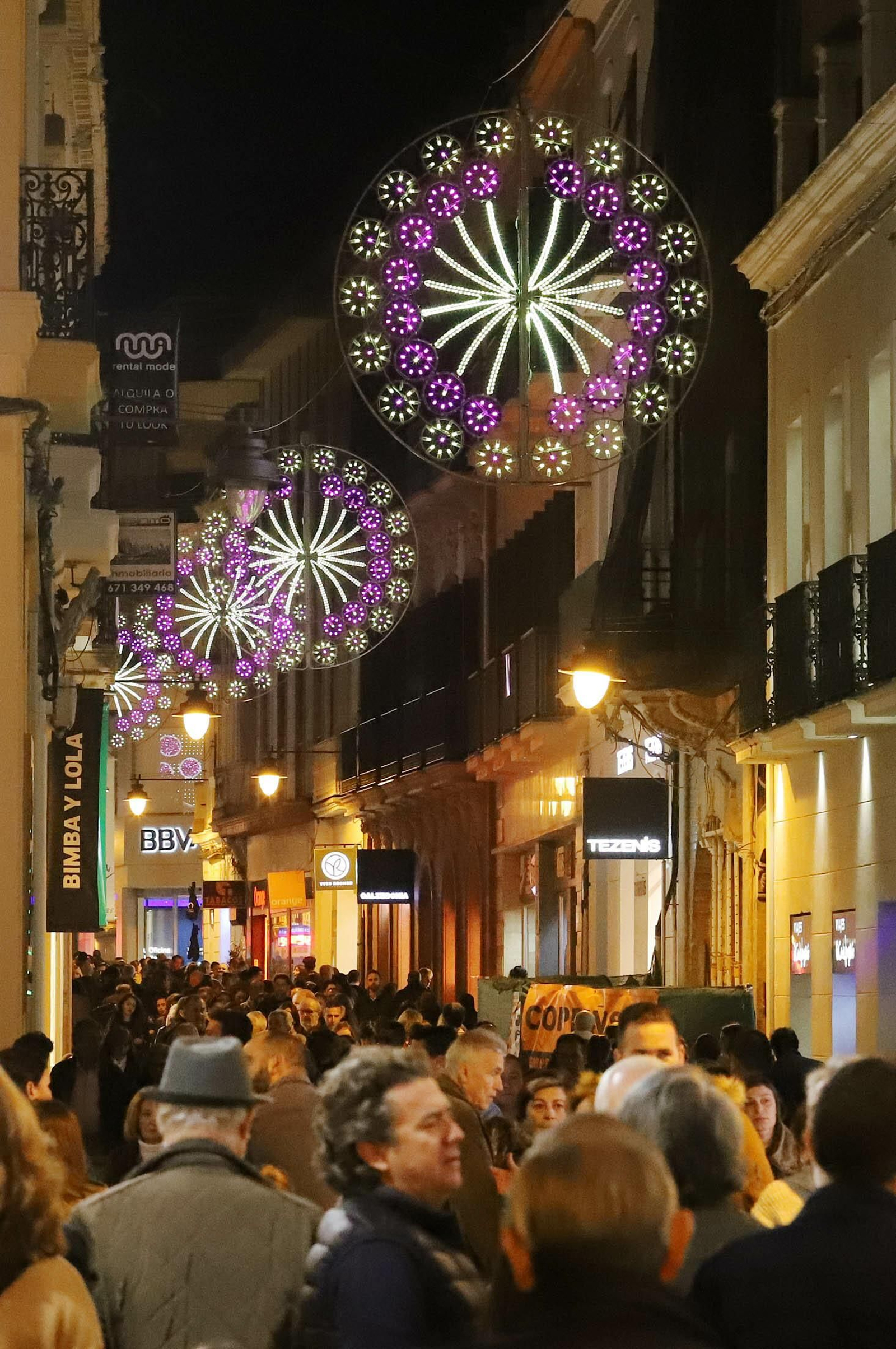 Imágenes del encendido del alumbrado navideño
