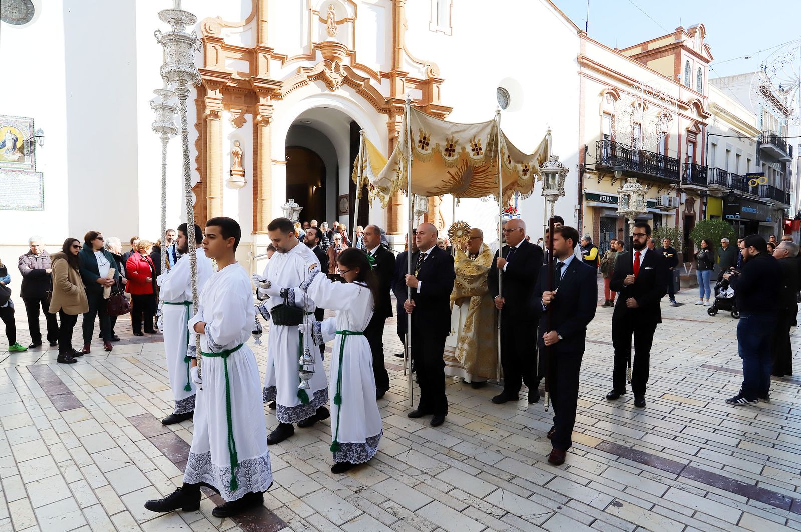 Imágenes de la procesión del Sacramento desde la Concepción