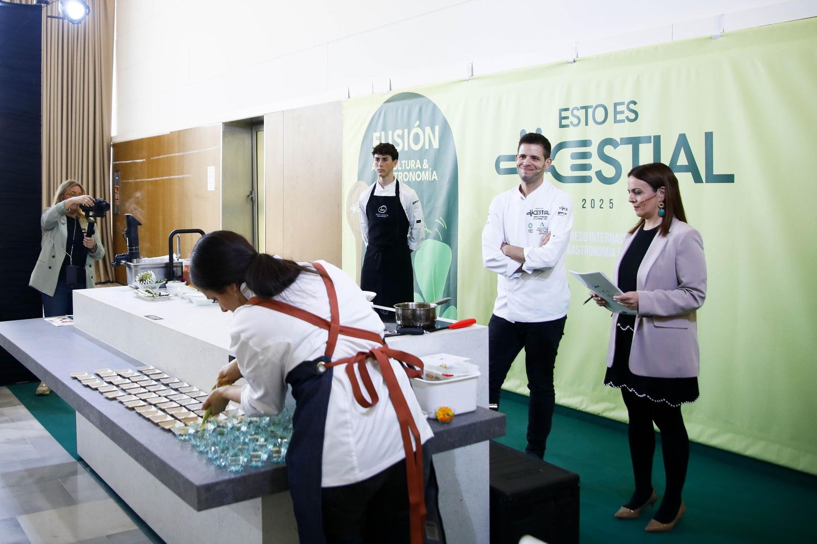 Imágenes de la inauguración de Vestial 20205 en el Palacio del Toyo