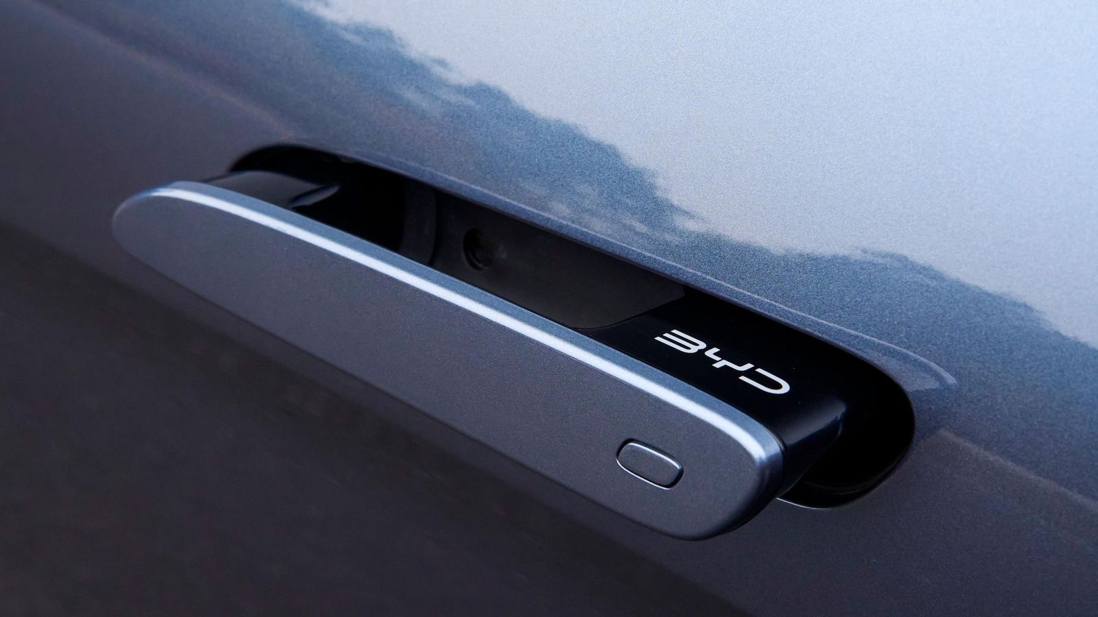 Detalles como los tiradores retráctiles no sólo mejoran su coeficiente aerodinámico, sino que también reducen ruidos.