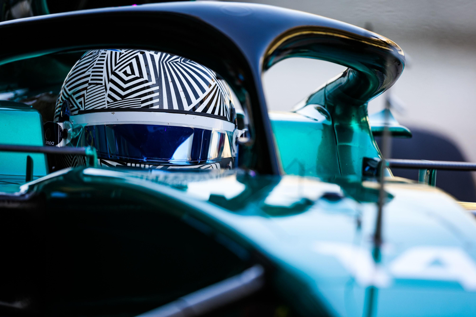 Las escuderías de  Fórmula uno se prueban tras el fin de temporada