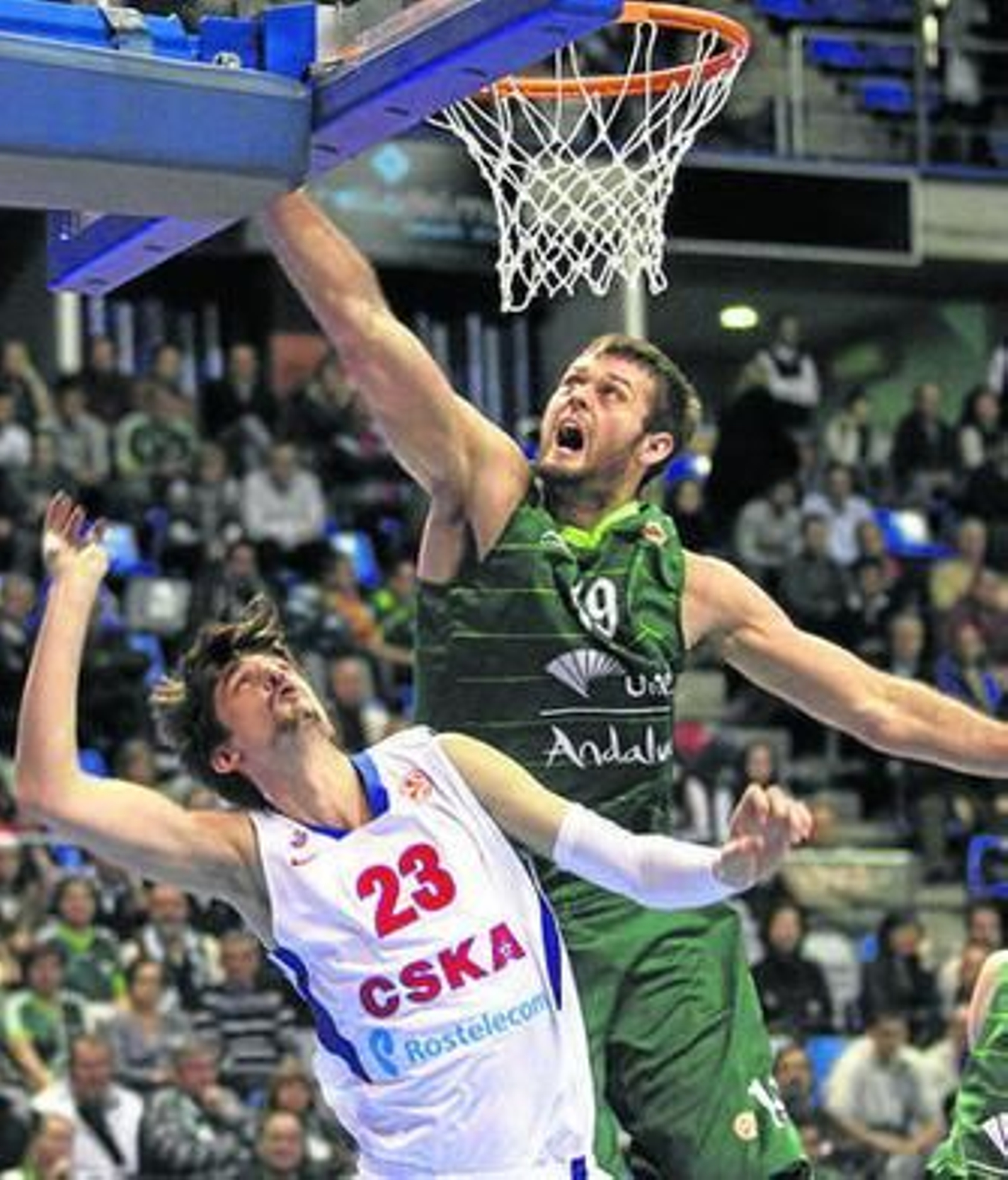 Freeland de taponar una acción de Shevd.