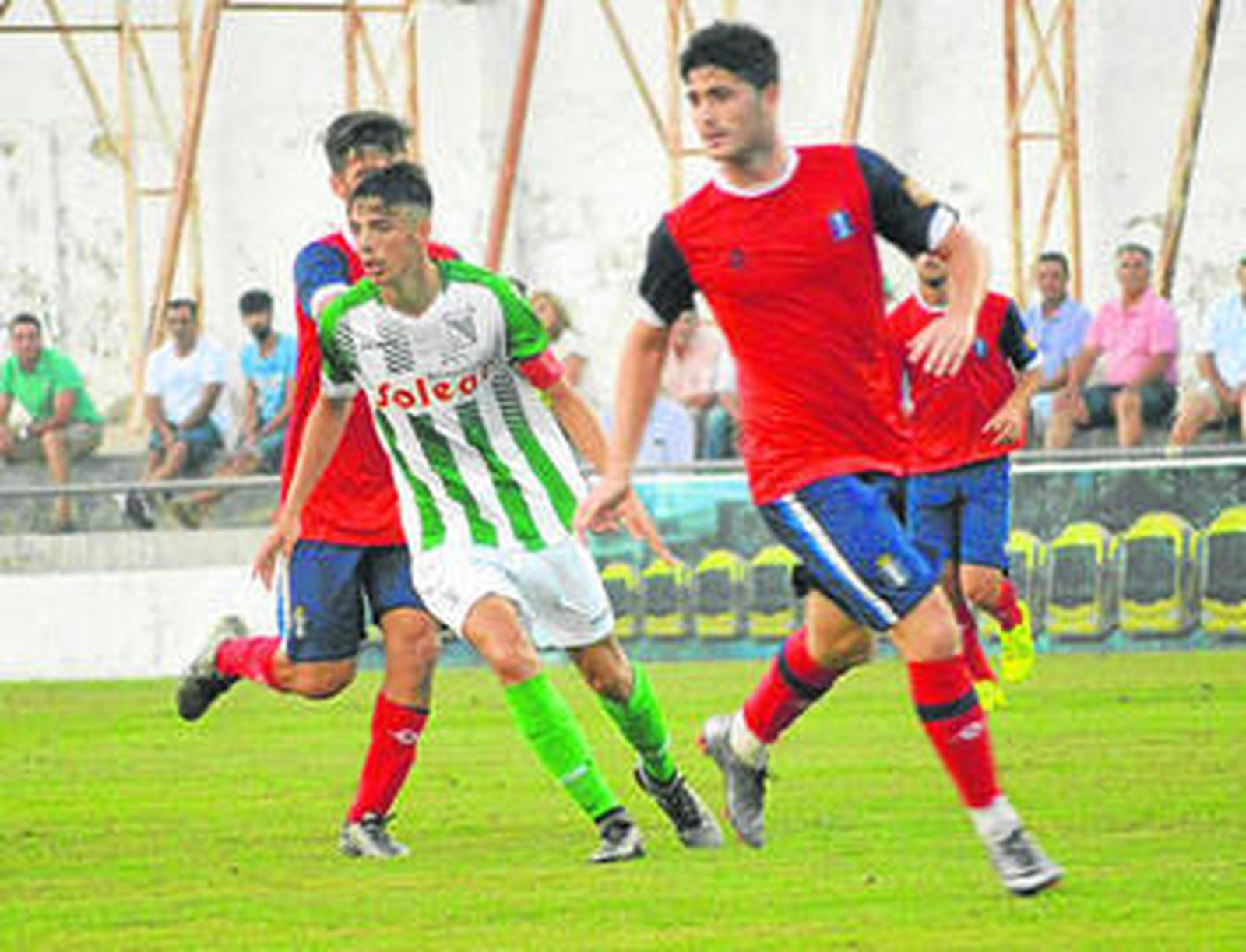 El jerezano Cristian fue titular en las filas del Sanluqueño.