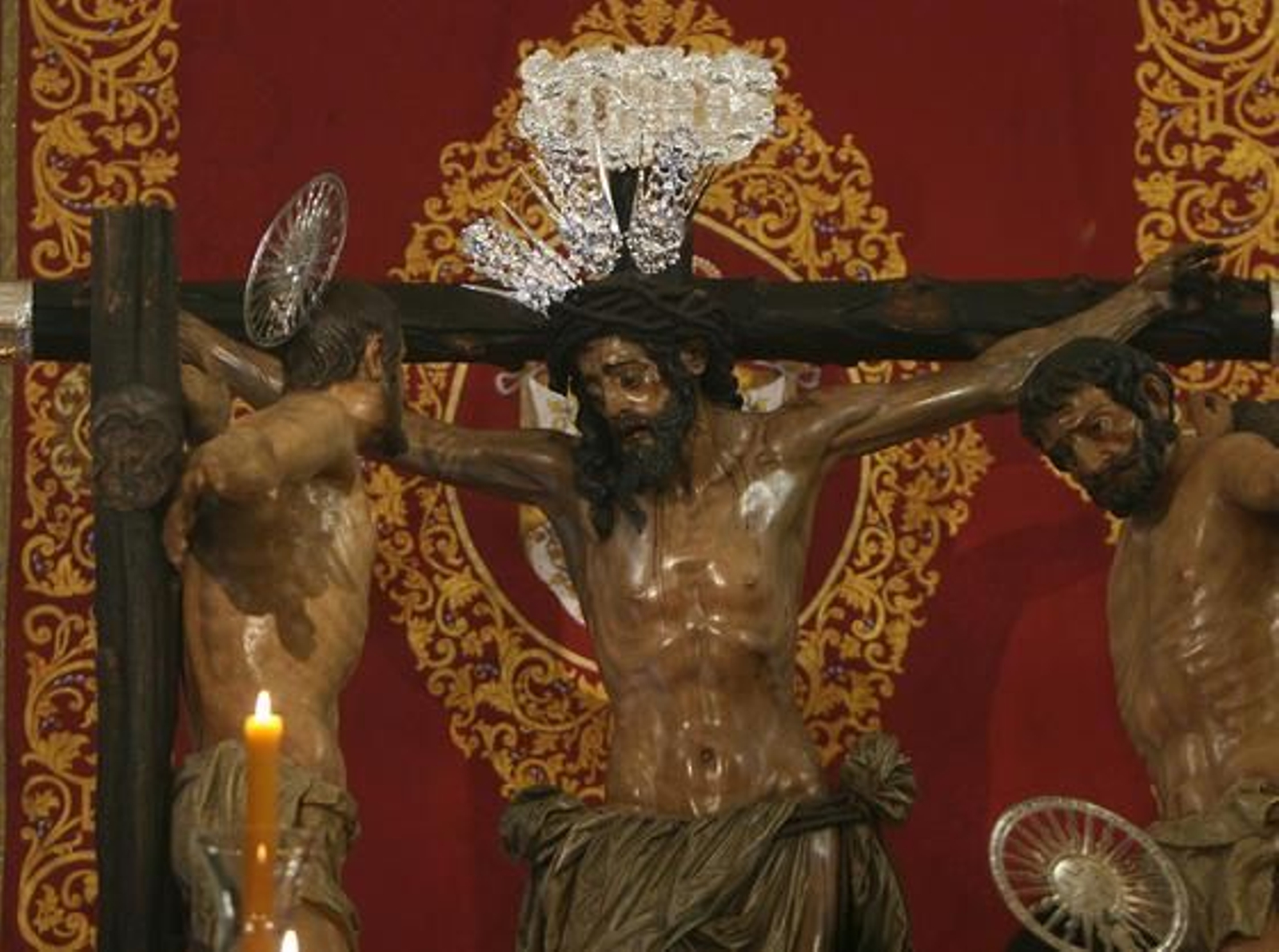 El santísimo Cristo de la Conversión del Buen Ladrón, de la Hermandad de Monserrat.



Foto: Jose Angel Garcia