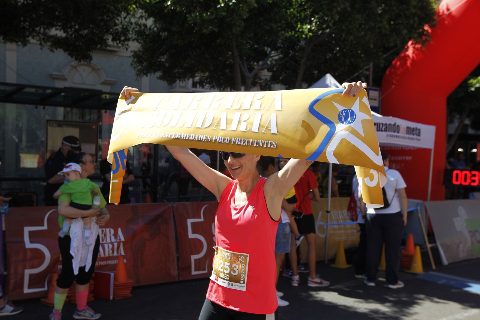 Fotogalería carrera atletismo popular enfermedades poco frecuentes. La Salle Almería