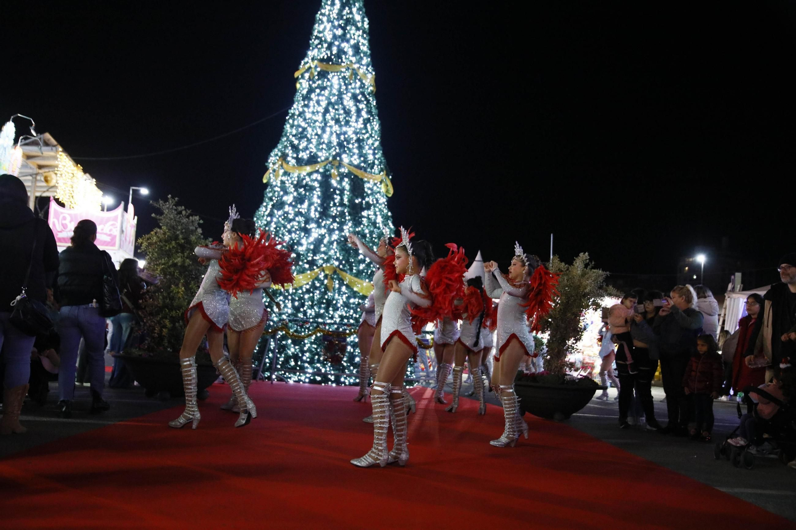 Las mejores imágenes del encendido navideño en Almería