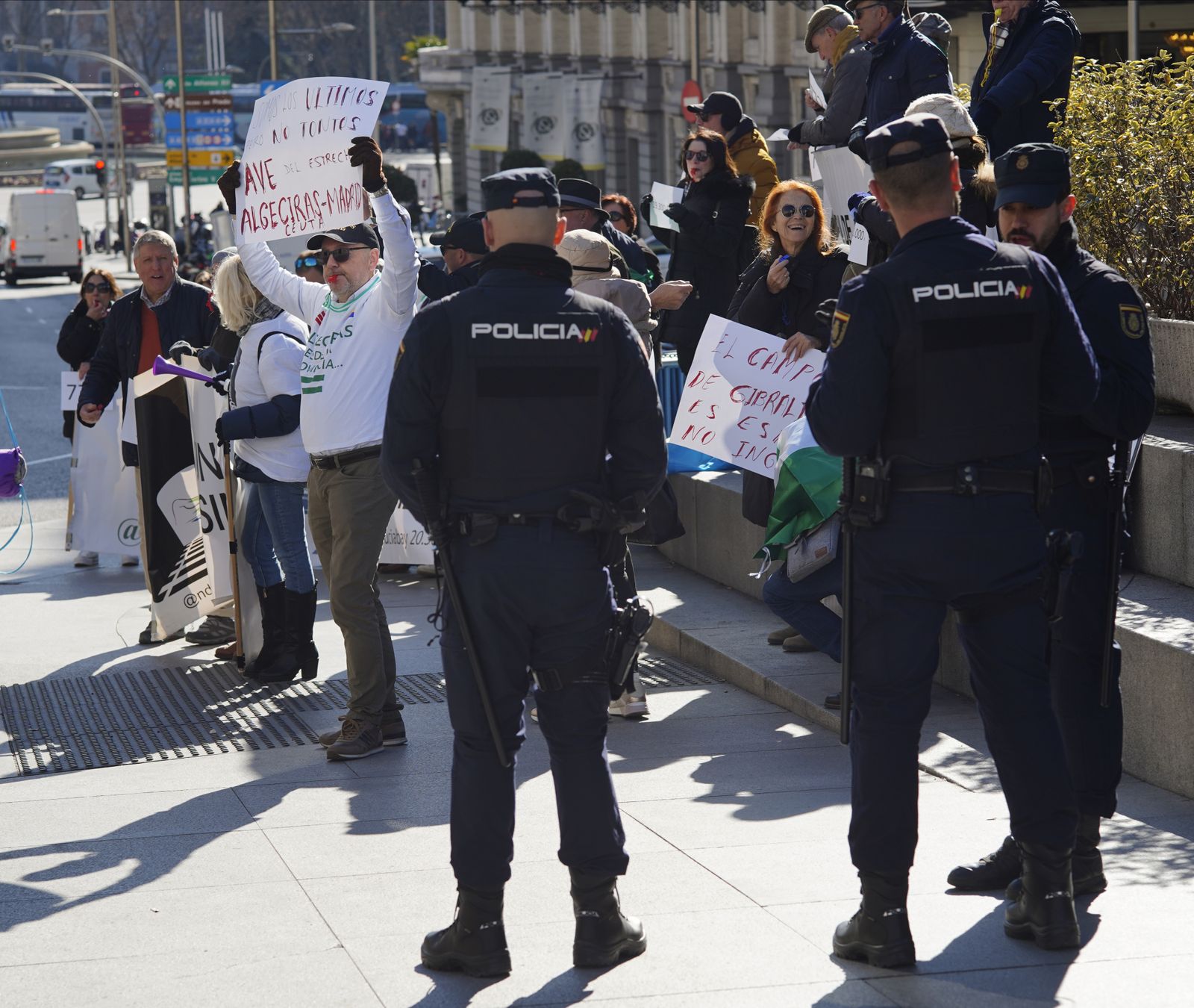 Concentración de Andalucía Bay 20.30 por la mejora de la conexión ferroviaria en Madrid