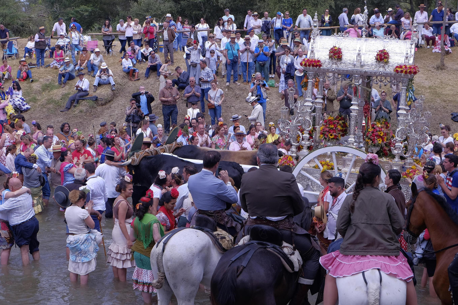 Sevilla y El Viso cruzan el vado del Quema