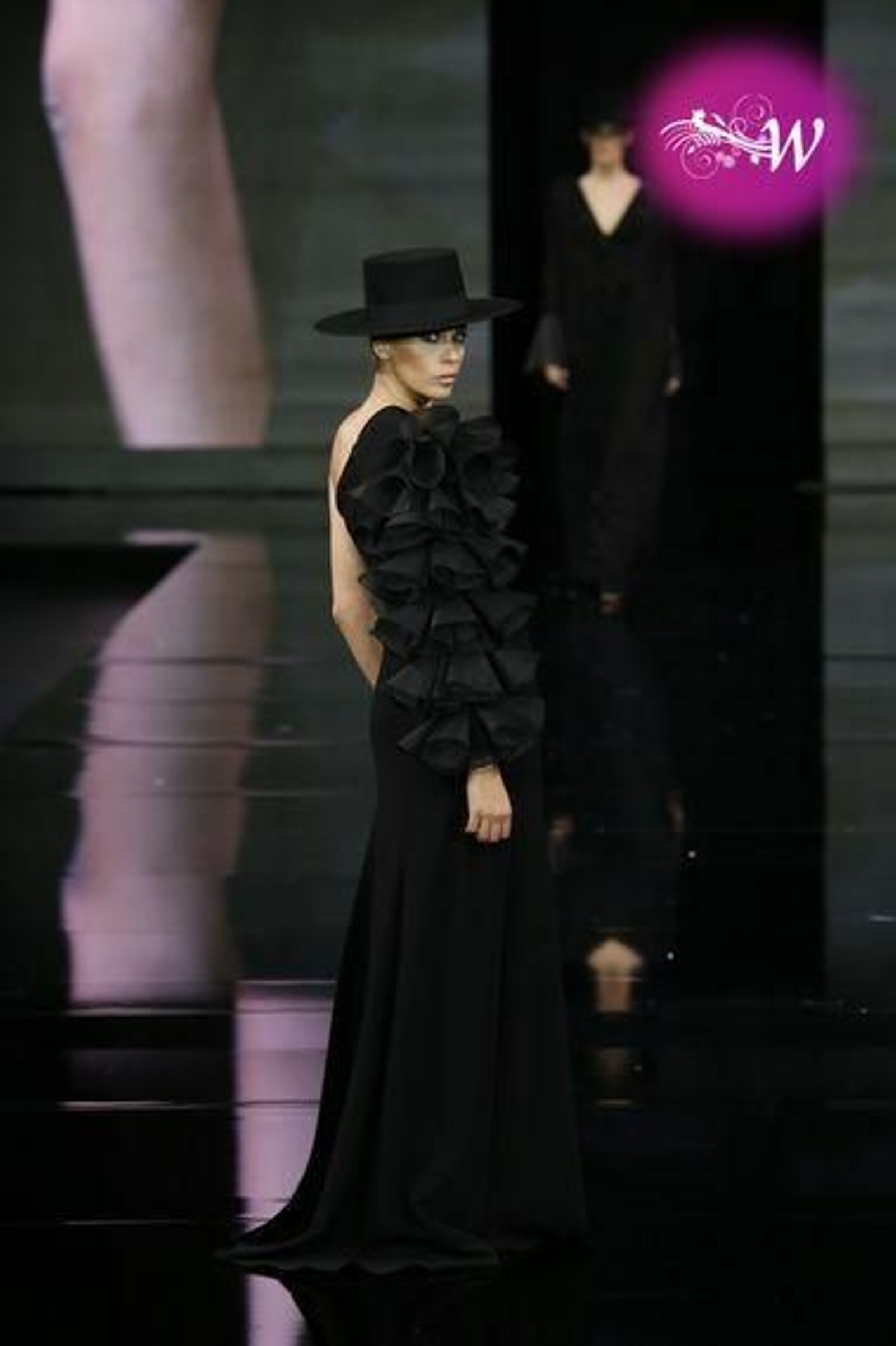 Cristo Báñez vuelve a SIMOF para presentar su colección de flamenca 2020, todas las fotos