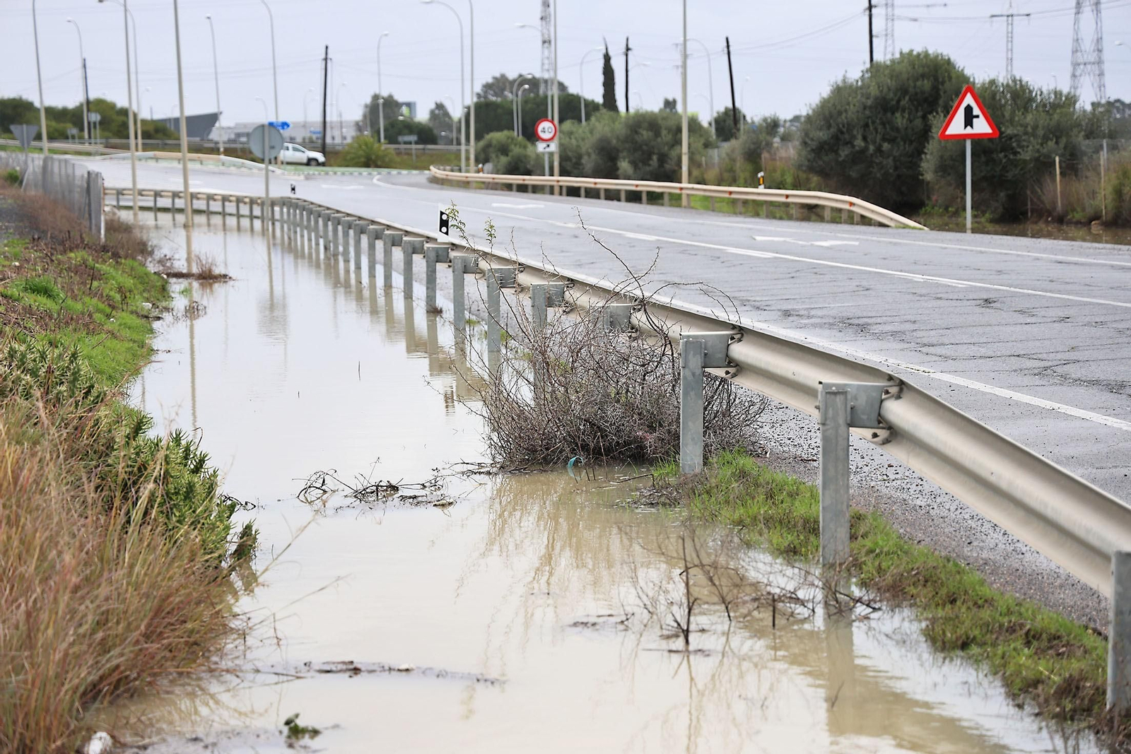 Inundaciones en carreteras onubenses por las lluvias de marzo (La Ribera).