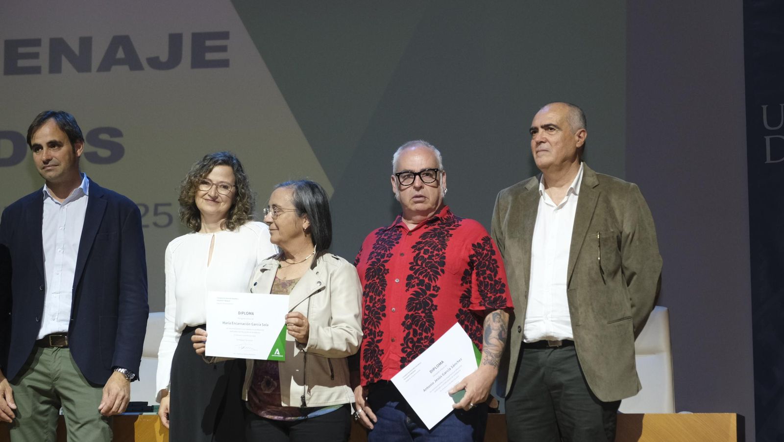 Las imágenes del homenaje a los docentes almerienses en su jubilación