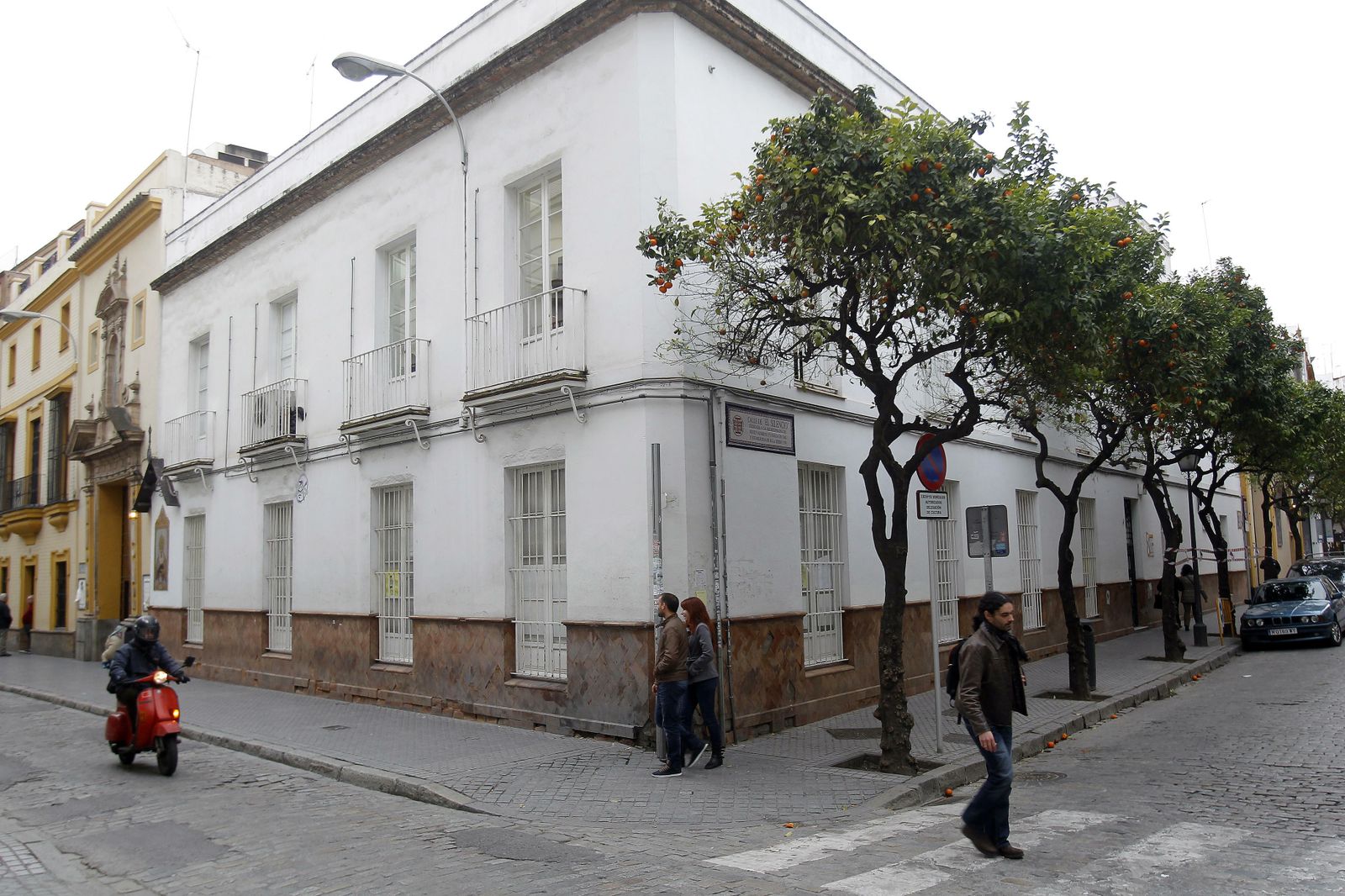 Edificio anexo a San Antonio Abad que el Ayuntamiento cederá al Silencio.