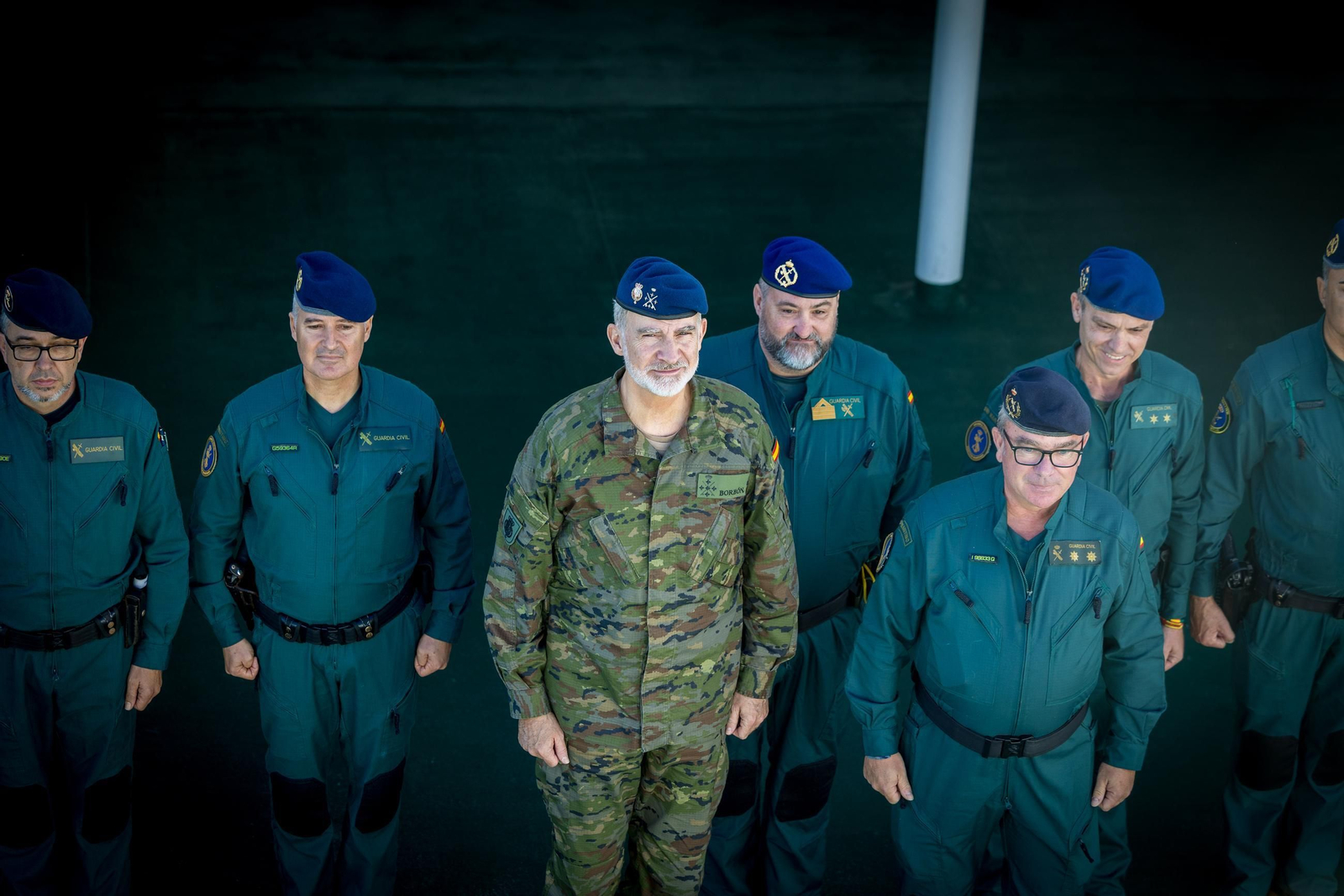 Las imágenes de la visita del Rey a la Guardia Civil de Cádiz