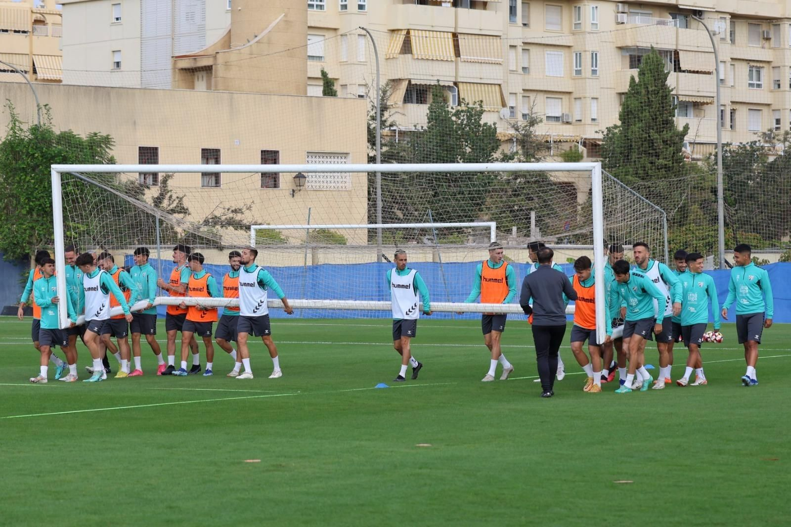 Charla de Pellicer mirando al Antequera-Málaga CF