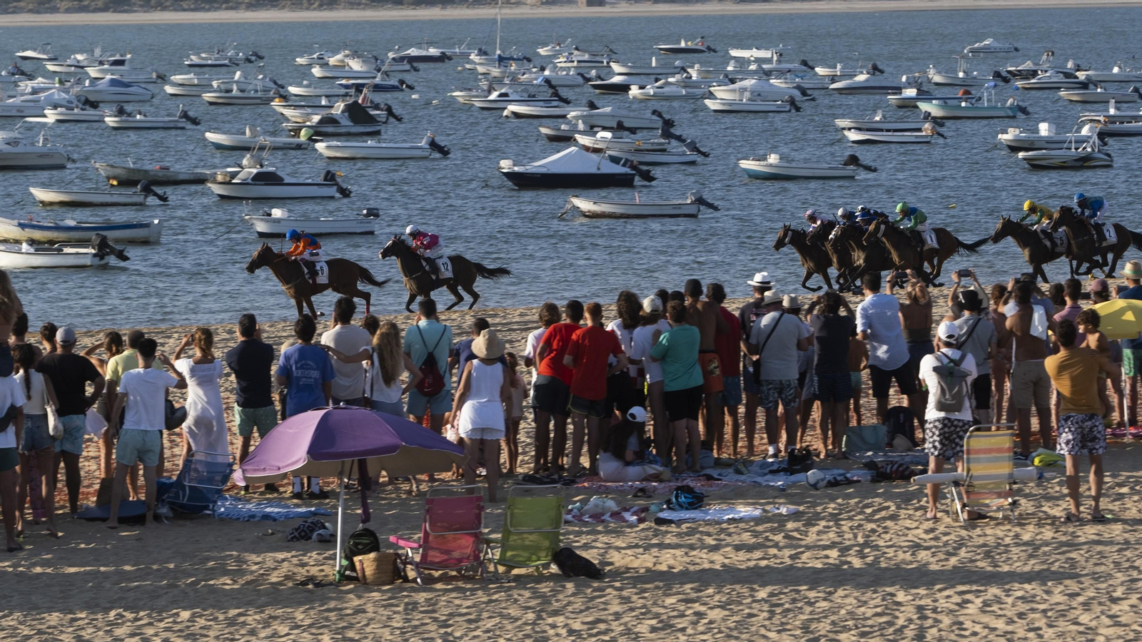 Las carreras de caballos en Sanlúcar en imágenes.