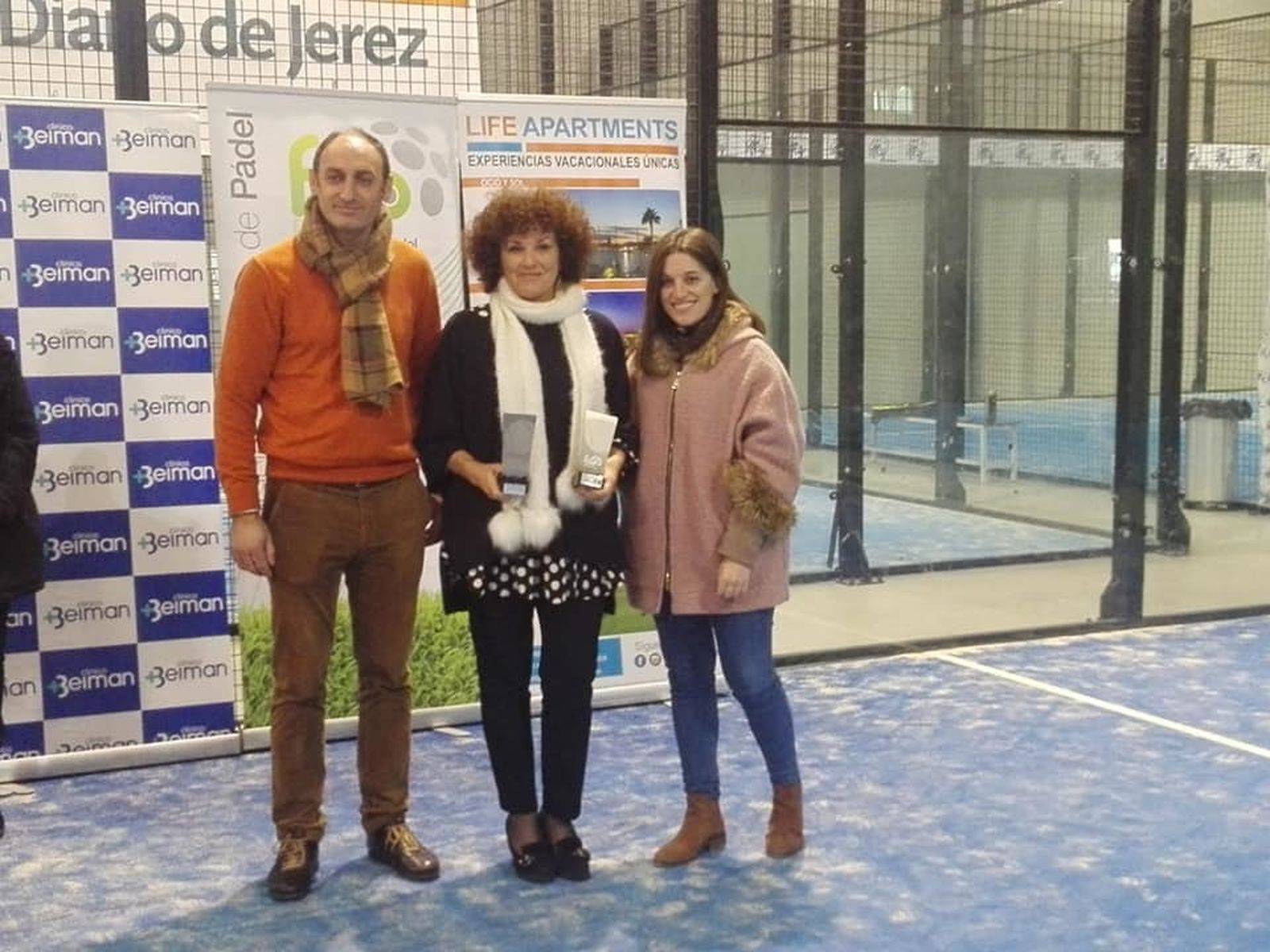 Entrega de trofeos del I Circuito Andaluz de Veteranos de Pádel 'Clínica Beiman' en Pádel Extreme