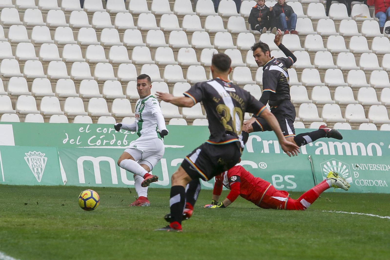 Las imágenes del Córdoba-Rayo Vallecano