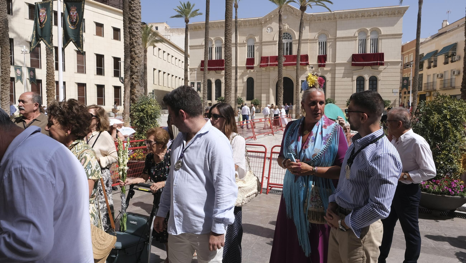 Ofrenda floral a la Virgen del Mar en la Feria de Almería 2024, en imágenes