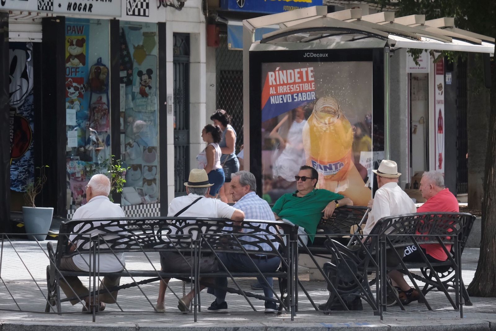 Un día de agosto en el barrio cordobés de Santa Rosa, en imágenes