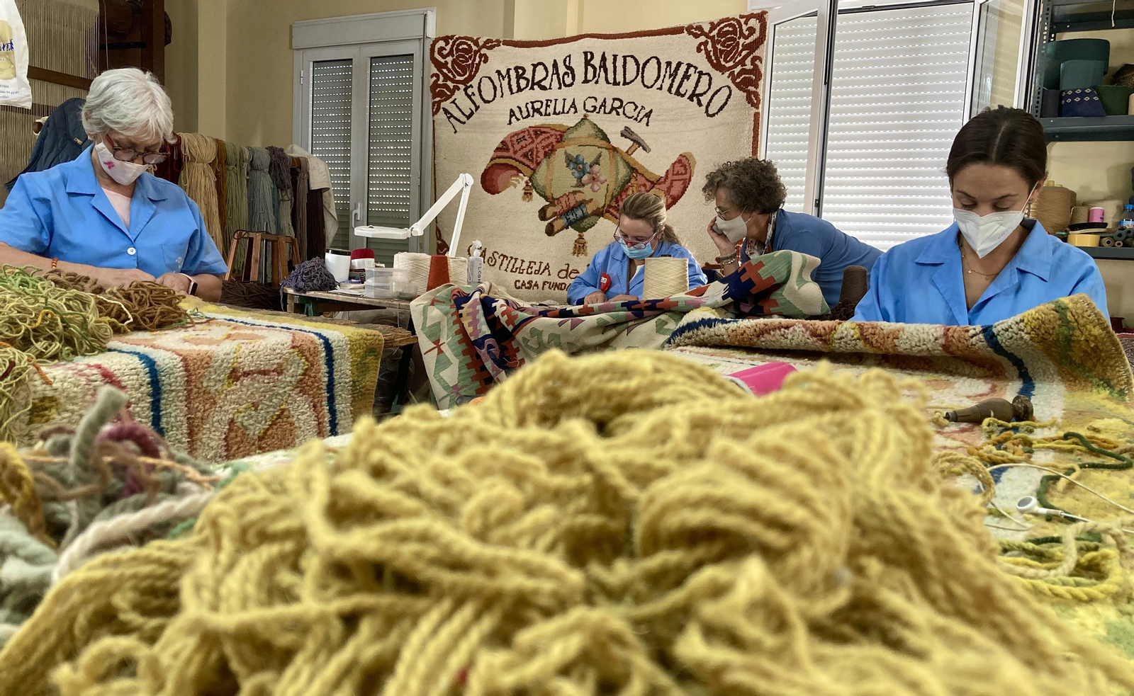 Reparación de alfombras en Alfombras Baldomero en Castilleja de la Cuesta.