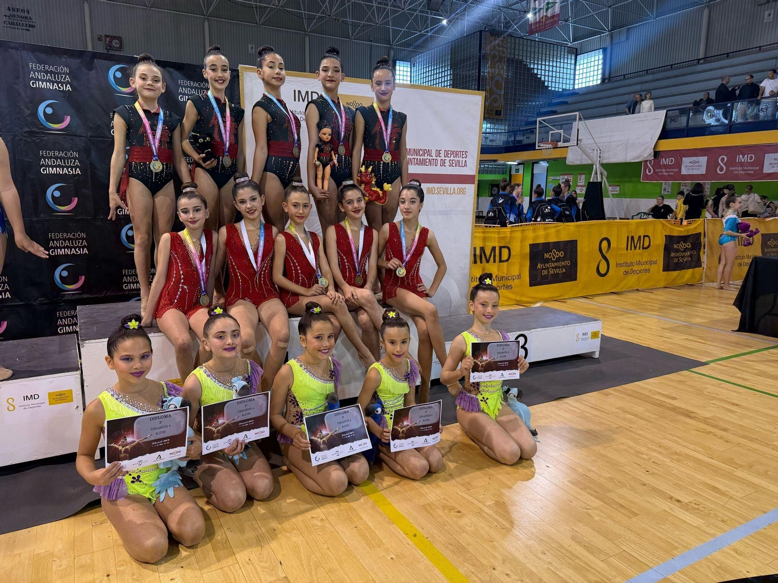 Una parte de la expedición del Club de Gimnasia Rítmica de Algeciras