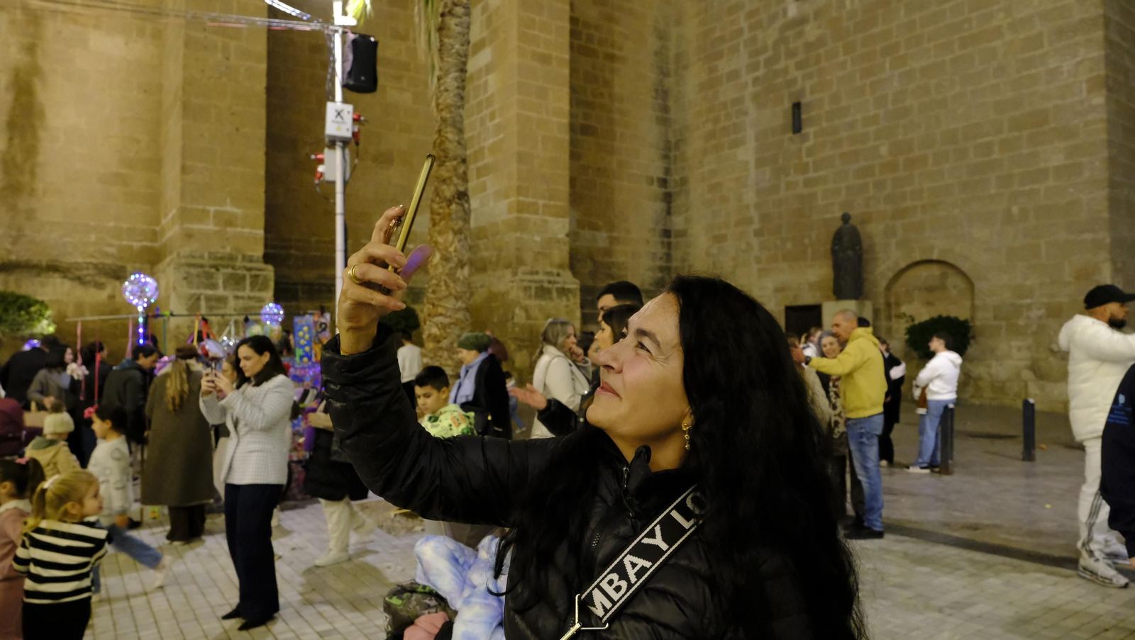 Las mejores imágenes del encendido navideño en Almería