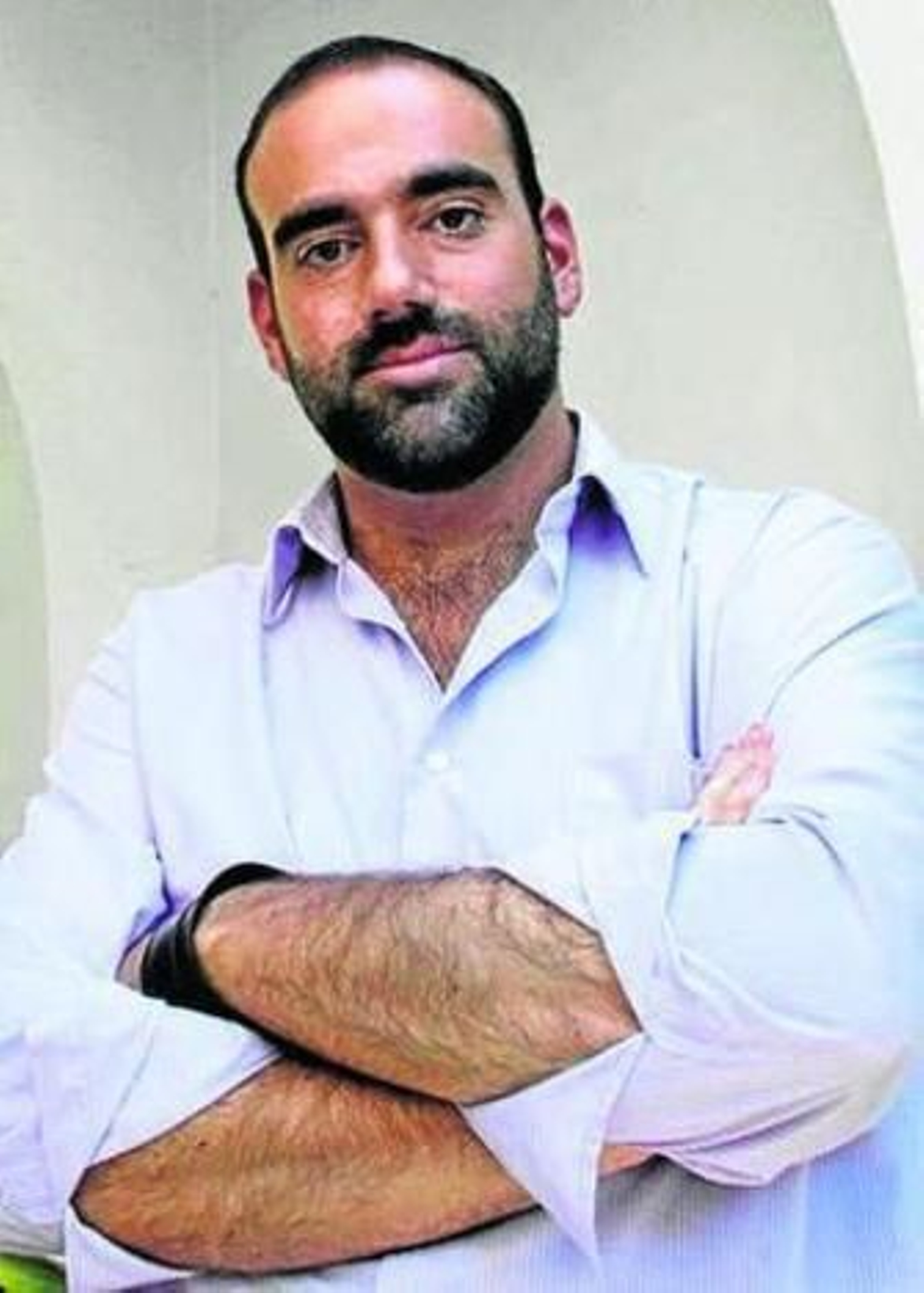 IU denuncia que el PP utiliza las bodas civiles para hacer caja