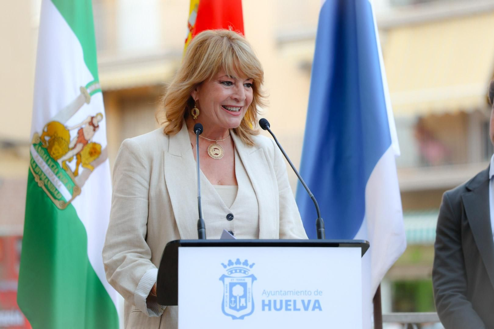 Imágenes de la inauguración de la remodelación de la zona de la antigua Fábrica de Harina en el Barrio de Las Colonias