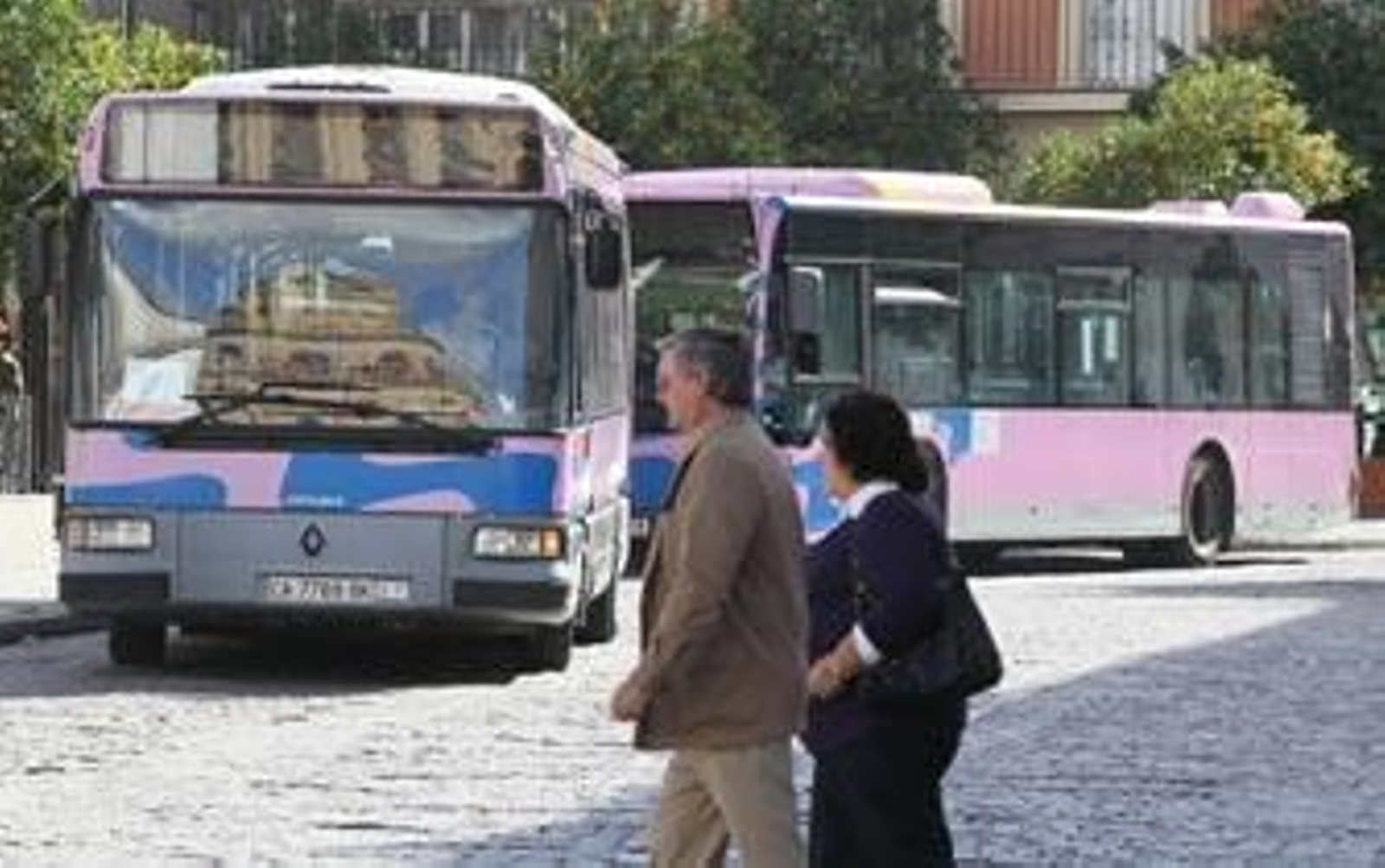 Los Amarillos asumirá "en unos días" el servicio de autobuses urbanos