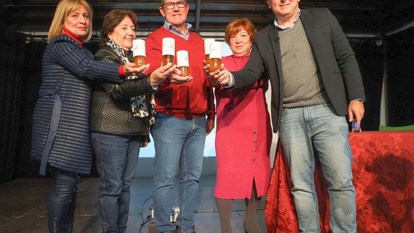 Entrega miel solar de Iberdrola en Andévalo.