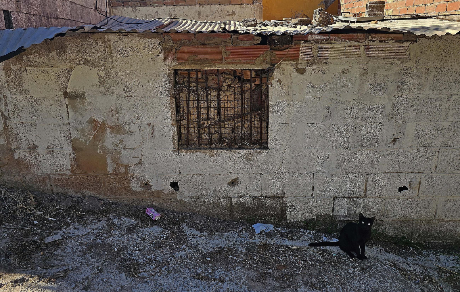 Fotos de los desperfectos de la barriada de La Capelina en Algeciras