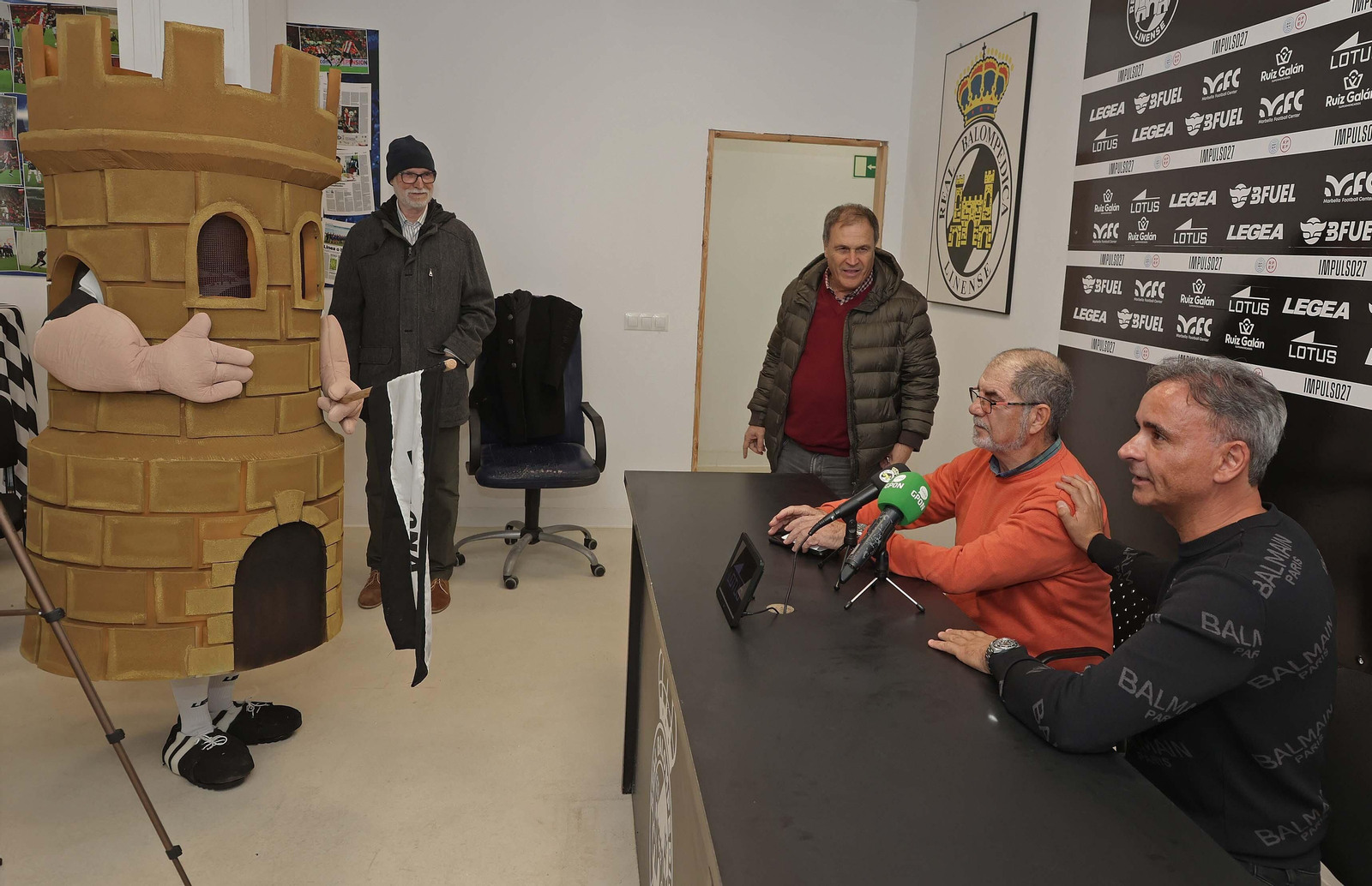 La presentación de la mascota oficial de la Balona La presentación de la mascota oficial de la Balona