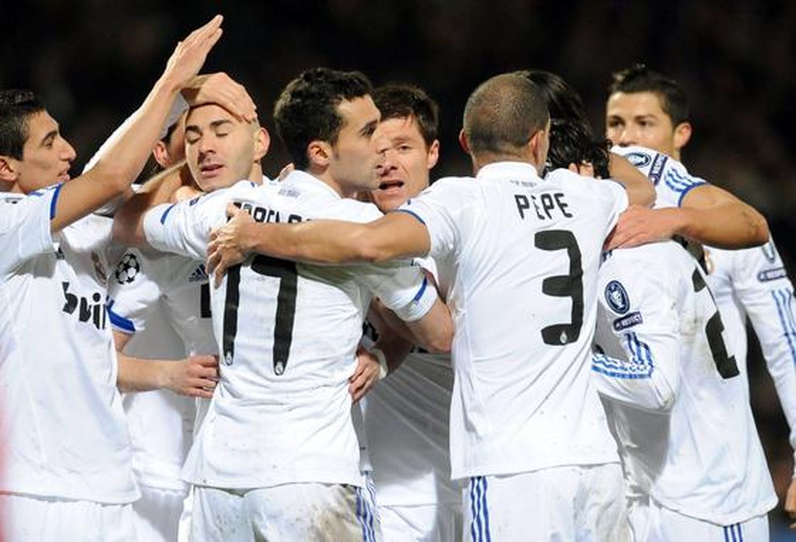 El Real Madrid empata en Lyon y pone medio pie en los cuartos de final de la 'Champions'. / AFP